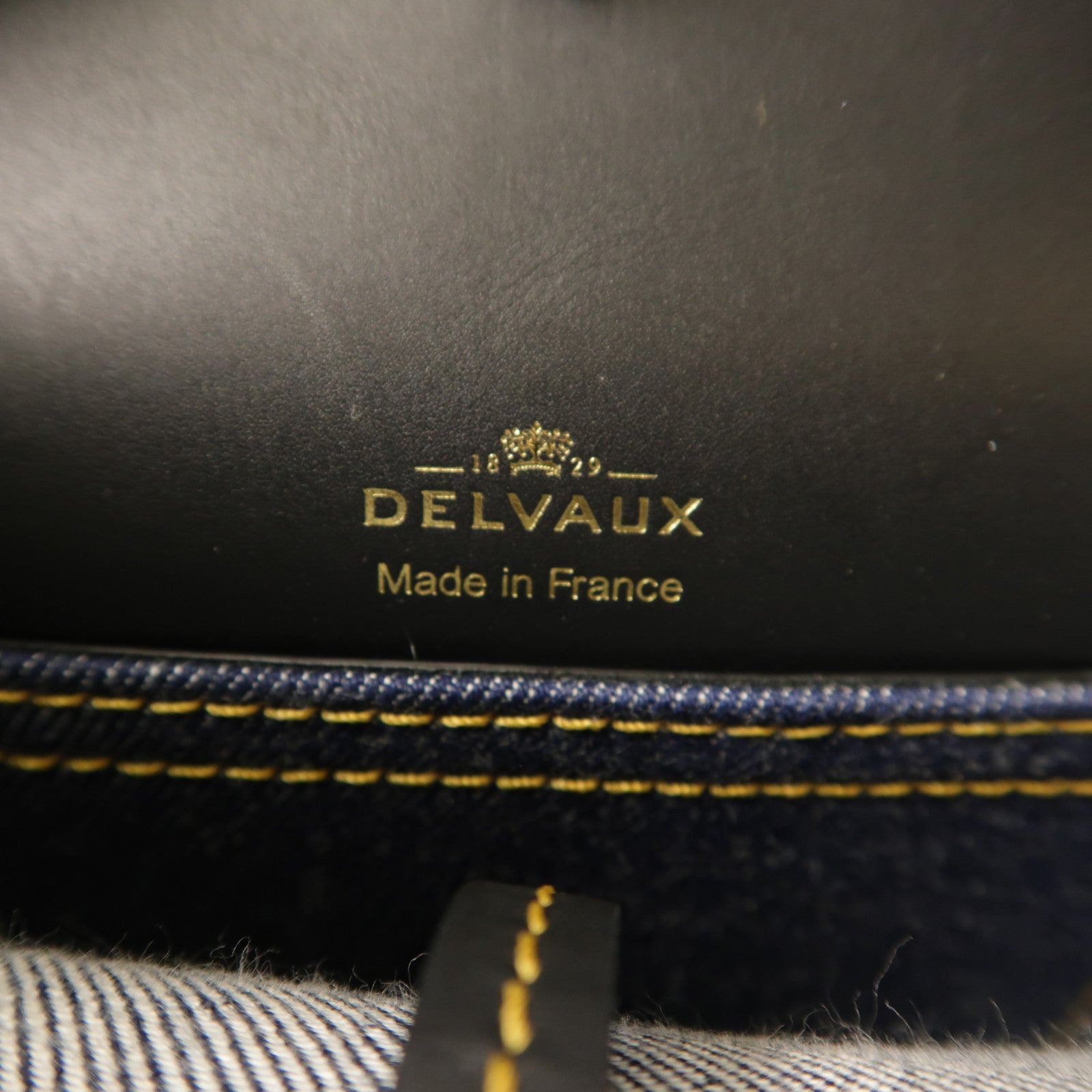 Delvaux 牛仔布/牛皮皮革Pin Mini Denim Bucket Bag金扣手挽袋