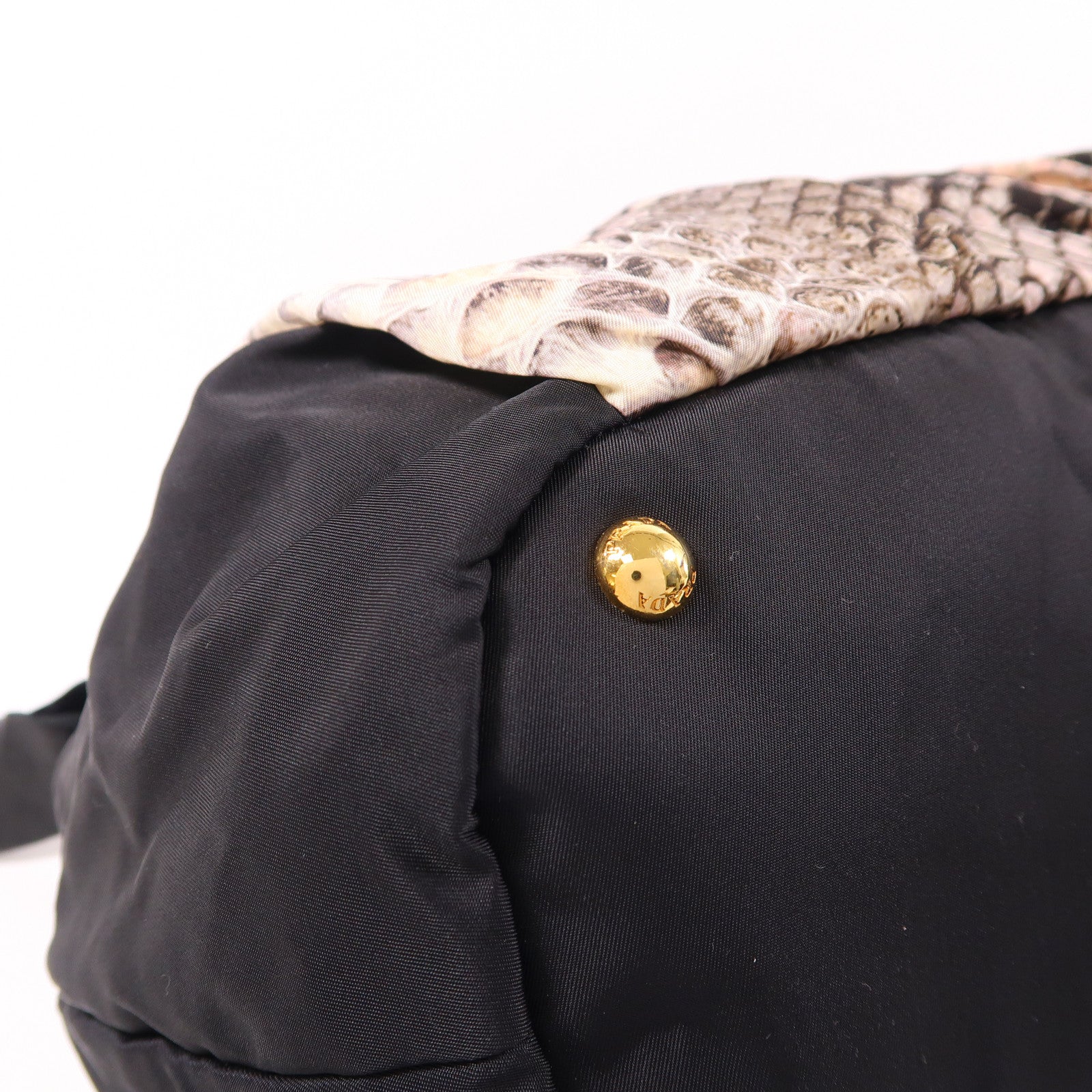 PRADA 尼龍Tote Bag金扣肩背袋