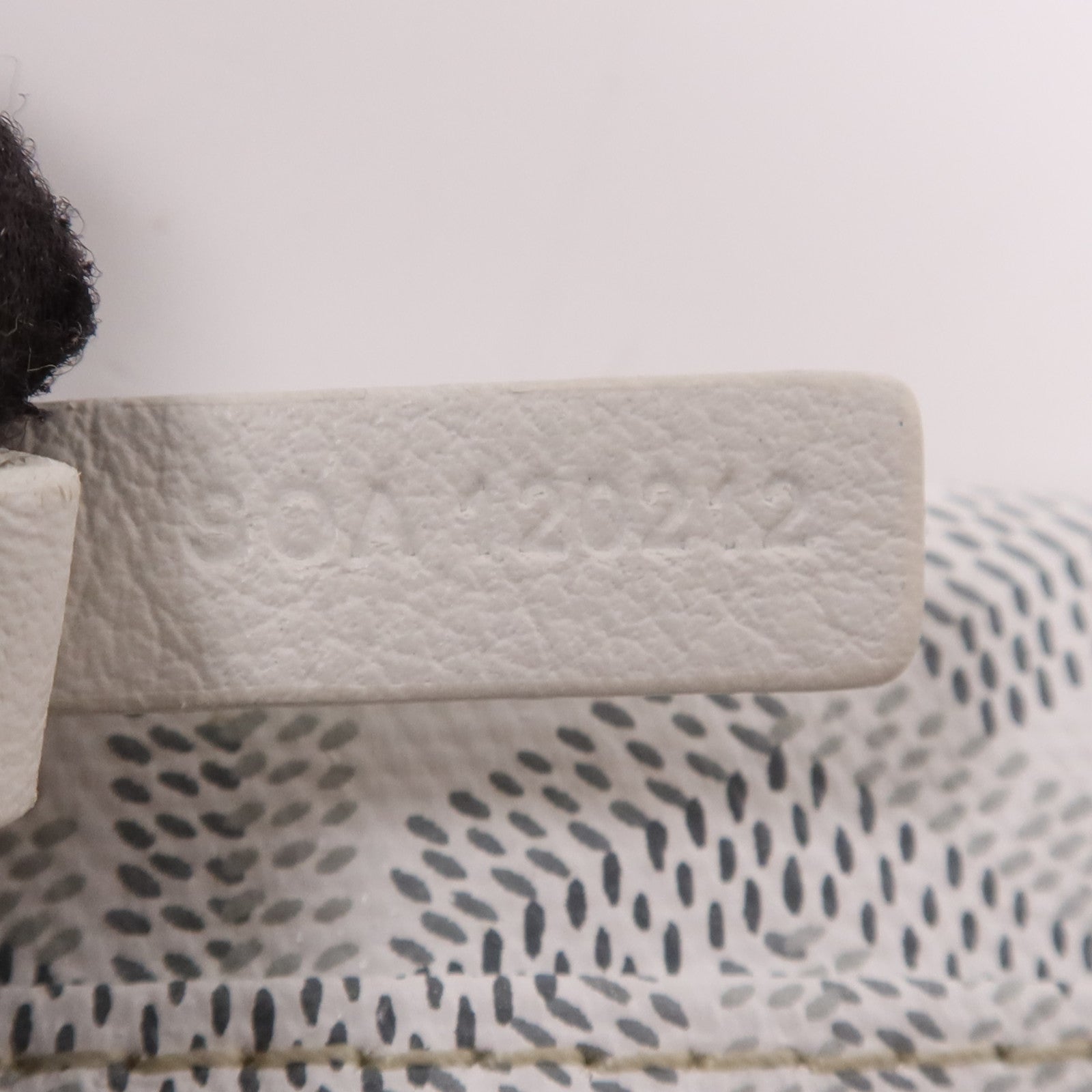 GOYARD 塗層帆布Anjou Mini Bag銀扣肩背袋