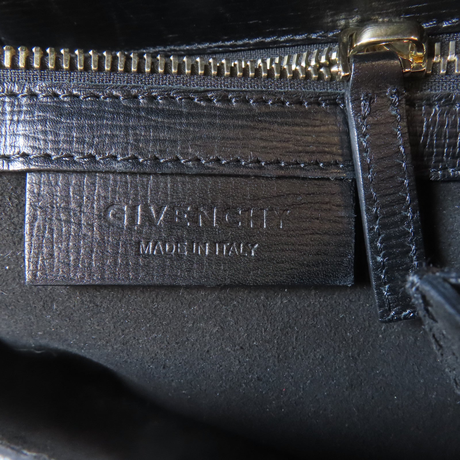GIVENCHY 牛皮皮革 Pandora Box 金扣 鏈帶肩背袋 黑色