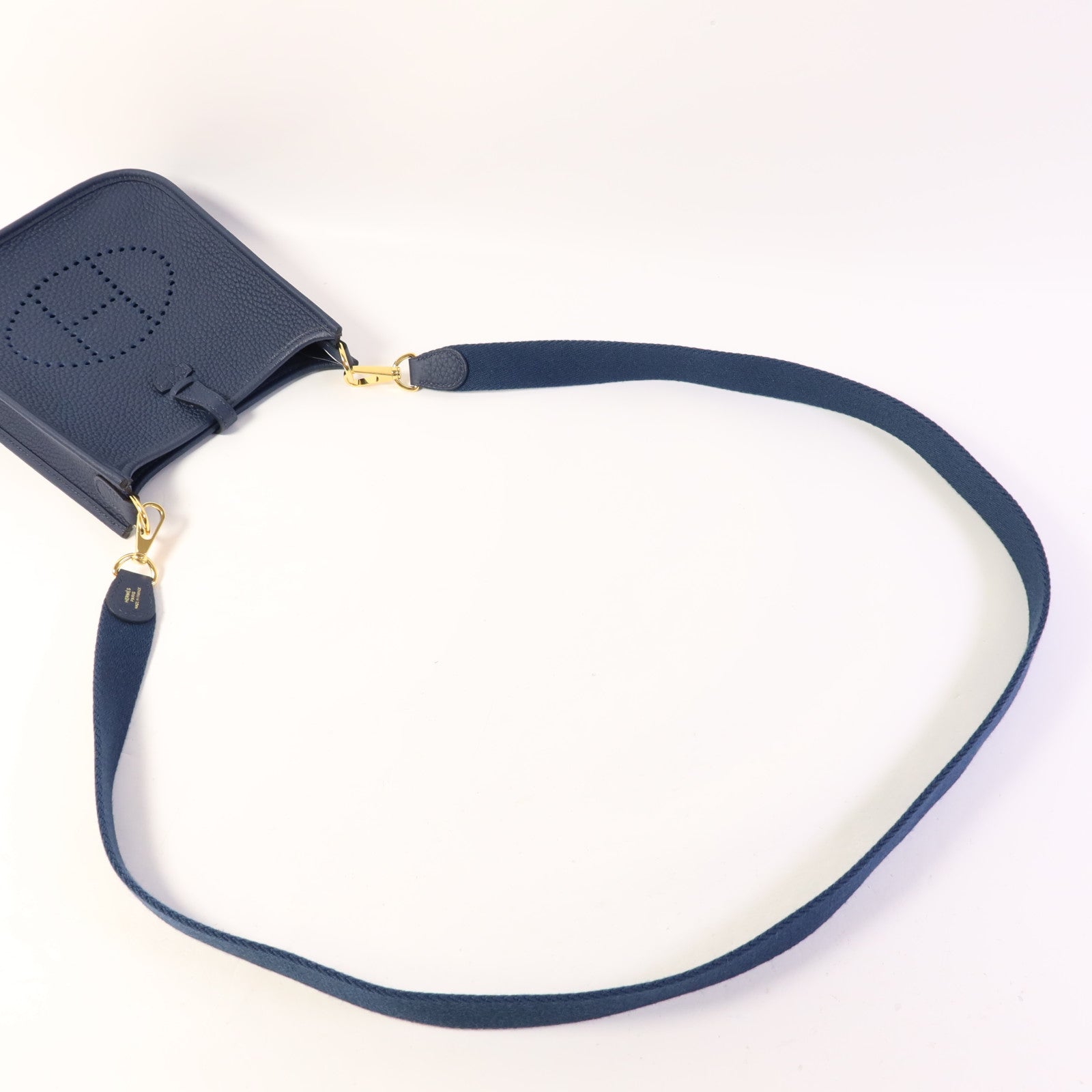 HERMES Clemence皮革Evelyne TPM金扣肩背袋Bleu de Prusse