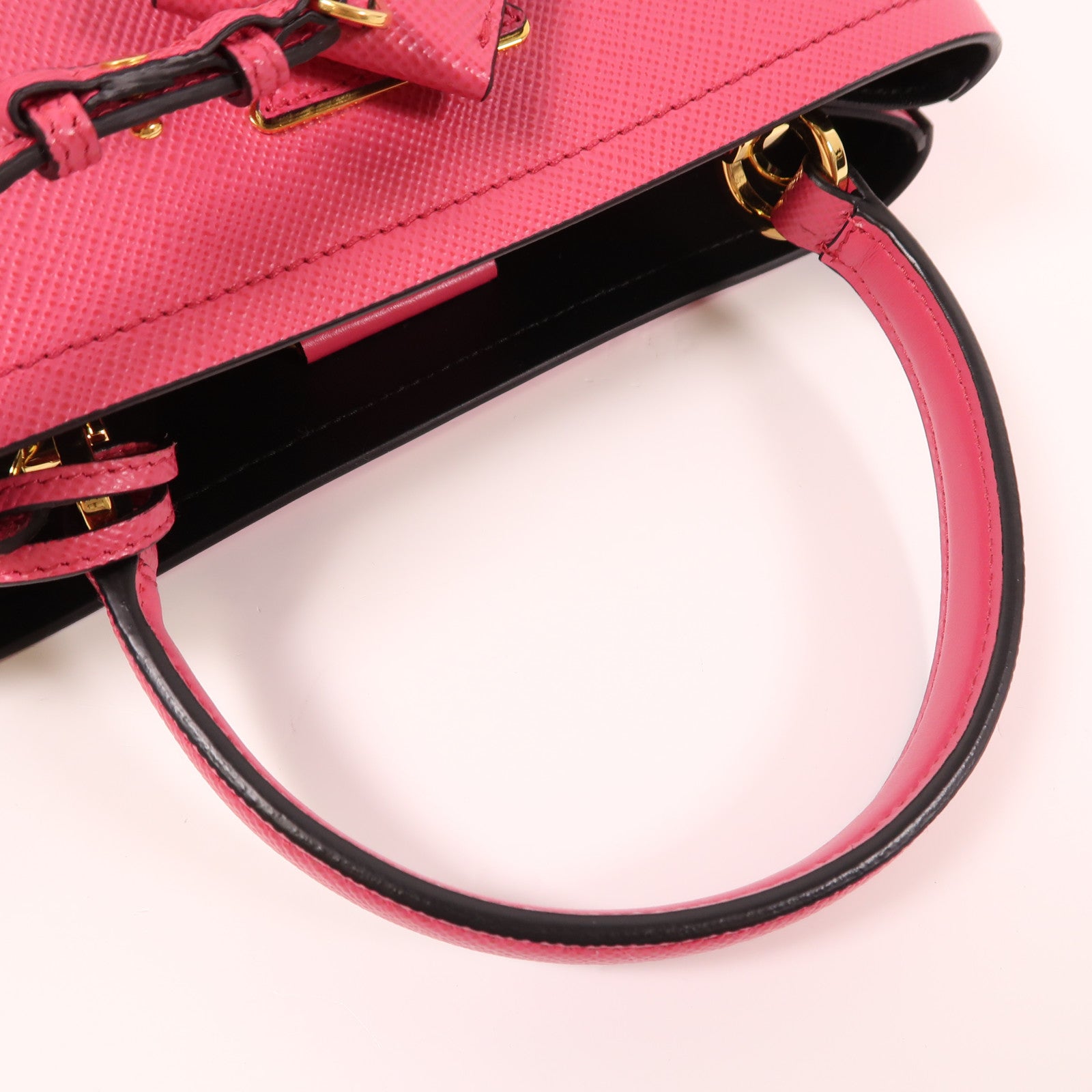 PRADA 牛皮皮革Shoulder Bag金扣手挽袋
