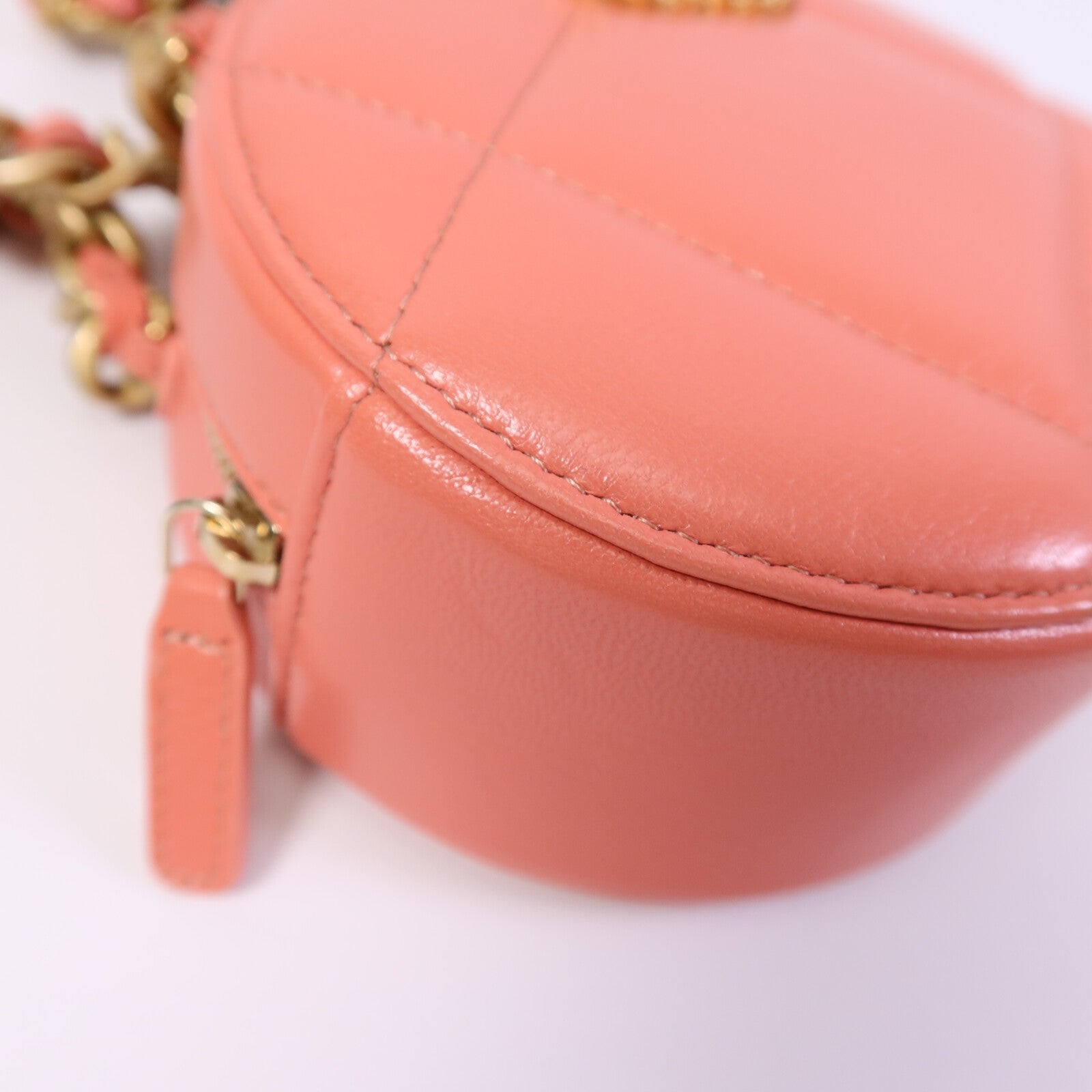 CHANEL 羊皮皮革Chanel 19 Clutch Bag鏈帶肩背袋