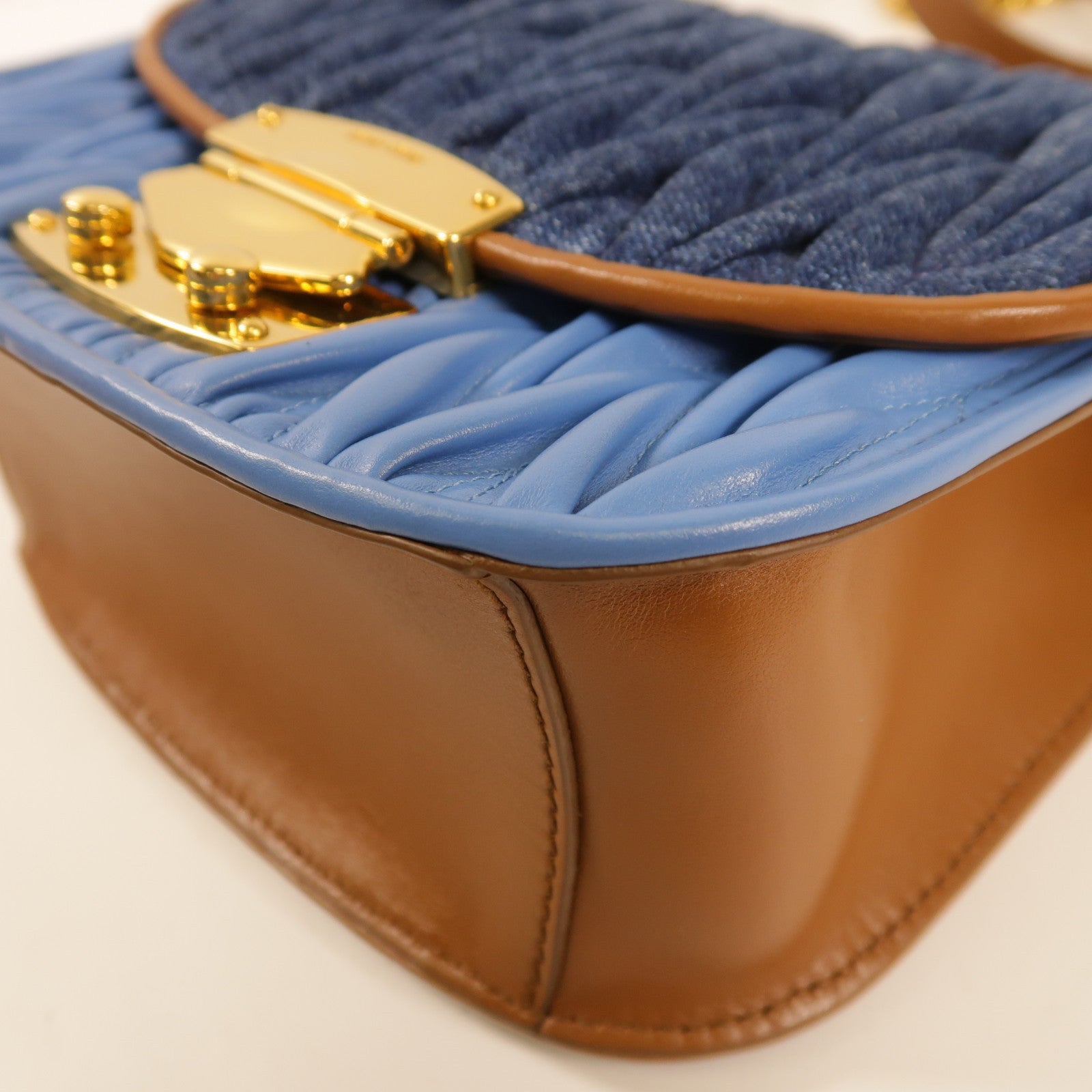 Miu Miu 牛仔布Shoulder Bag金扣肩背袋藍色/啡色