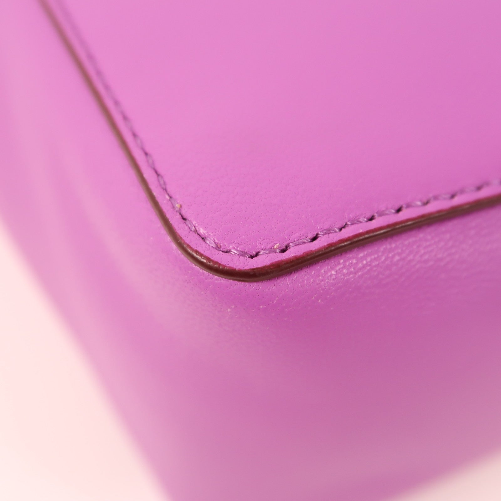 Valentino 【激減優惠】牛皮皮革Shoulder Bag金扣肩背袋