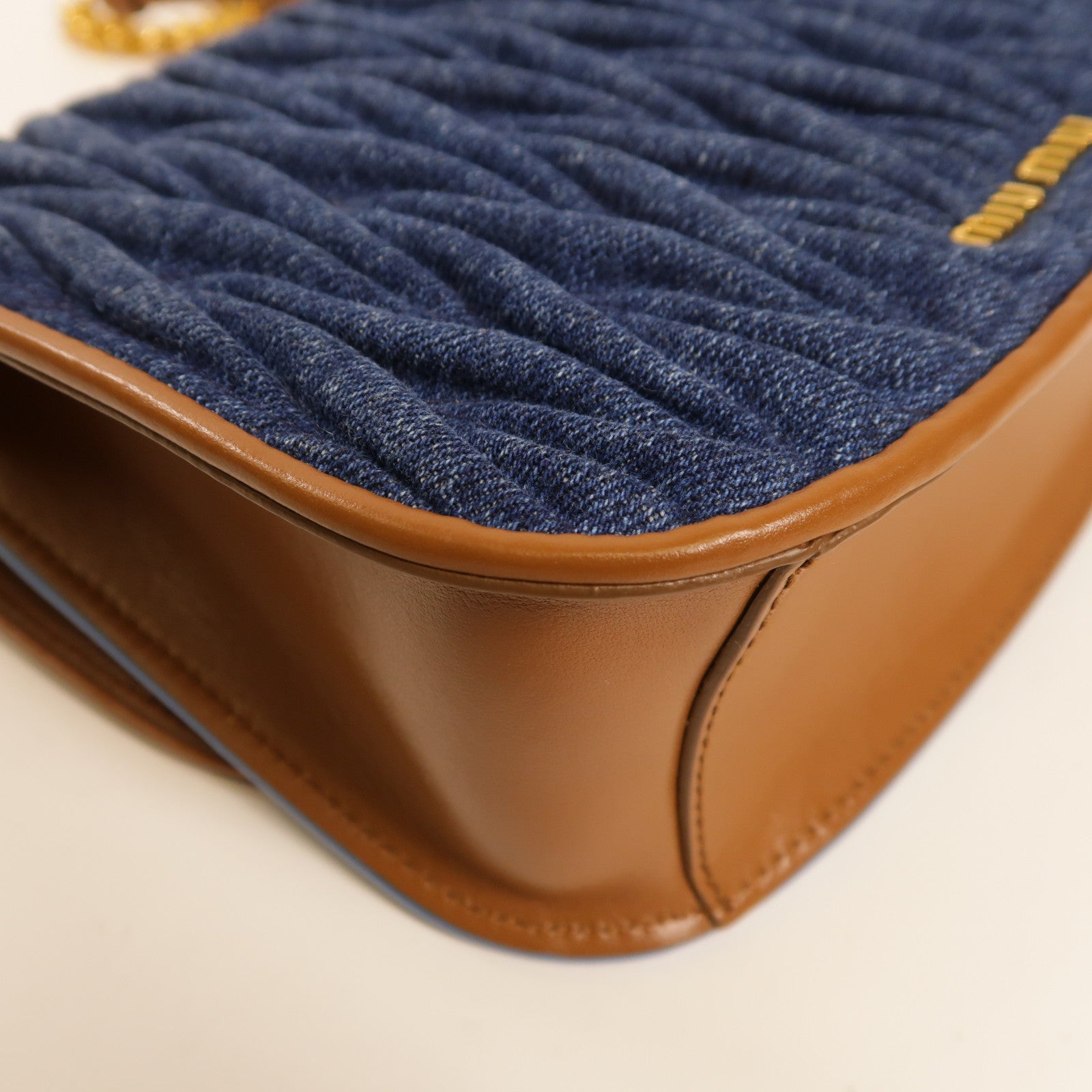 Miu Miu 牛仔布Shoulder Bag金扣肩背袋藍色/啡色