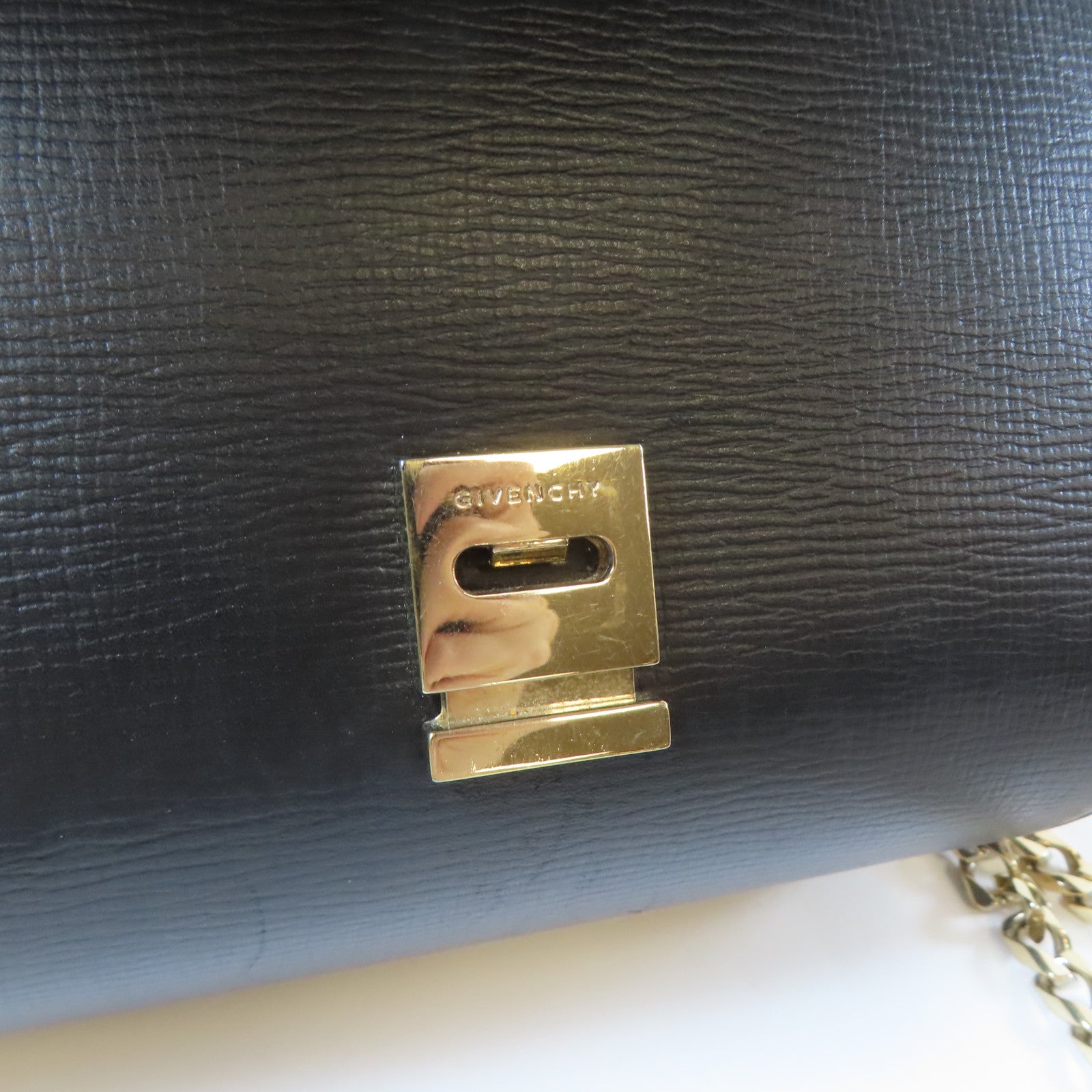GIVENCHY 牛皮皮革 Pandora Box 金扣 鏈帶肩背袋 黑色