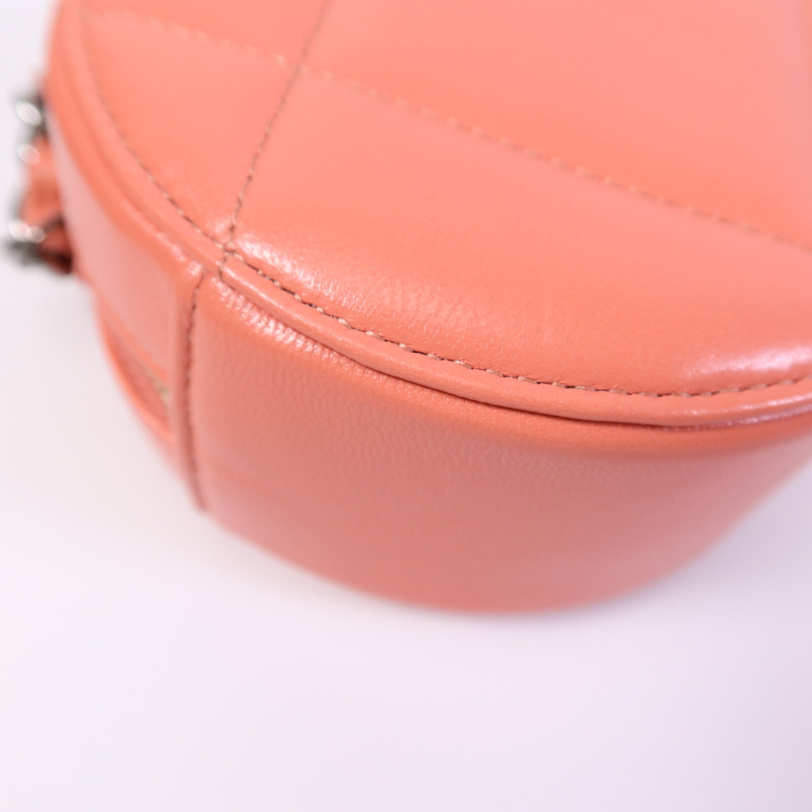 CHANEL 羊皮皮革Chanel 19 Clutch Bag鏈帶肩背袋