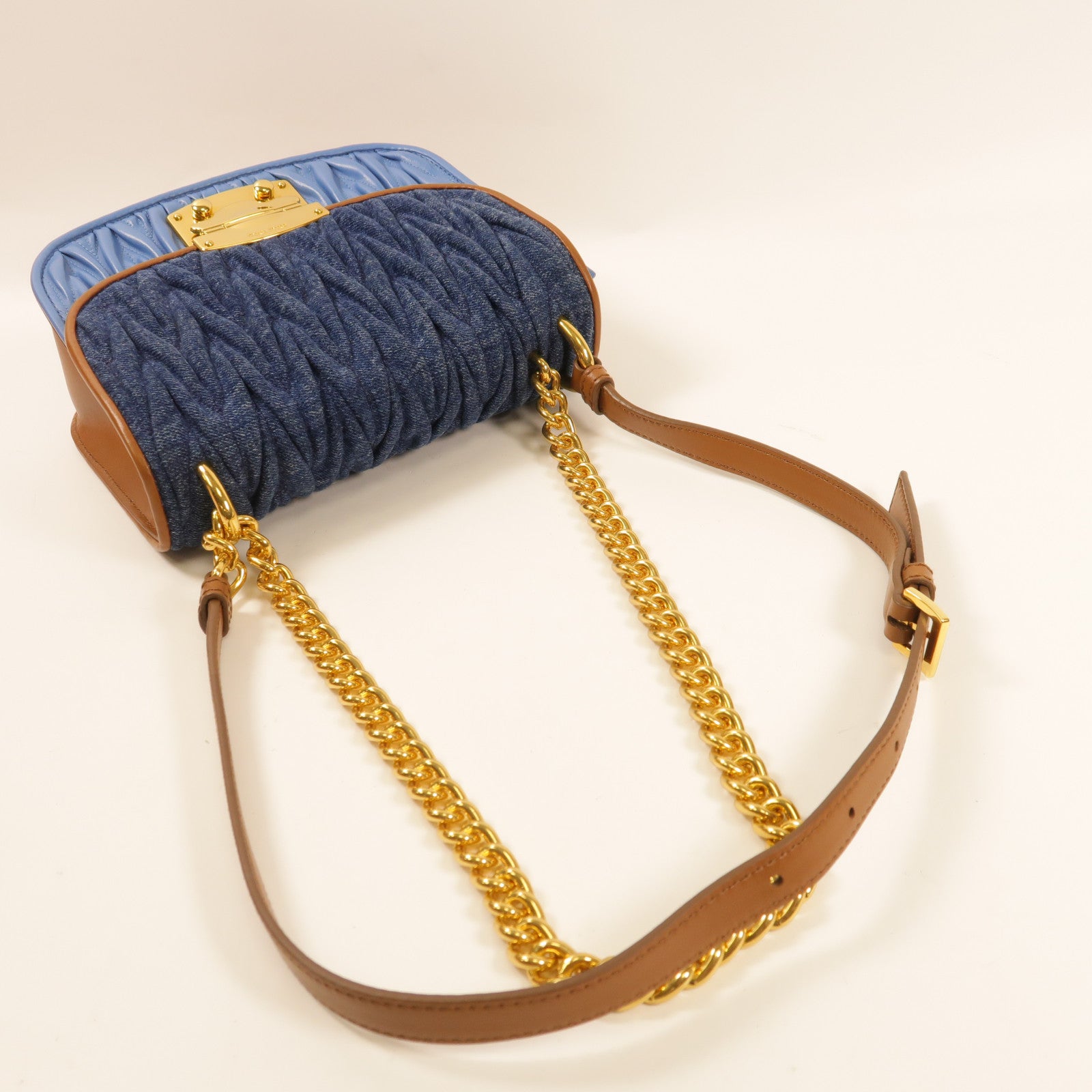 Miu Miu 牛仔布Shoulder Bag金扣肩背袋藍色/啡色