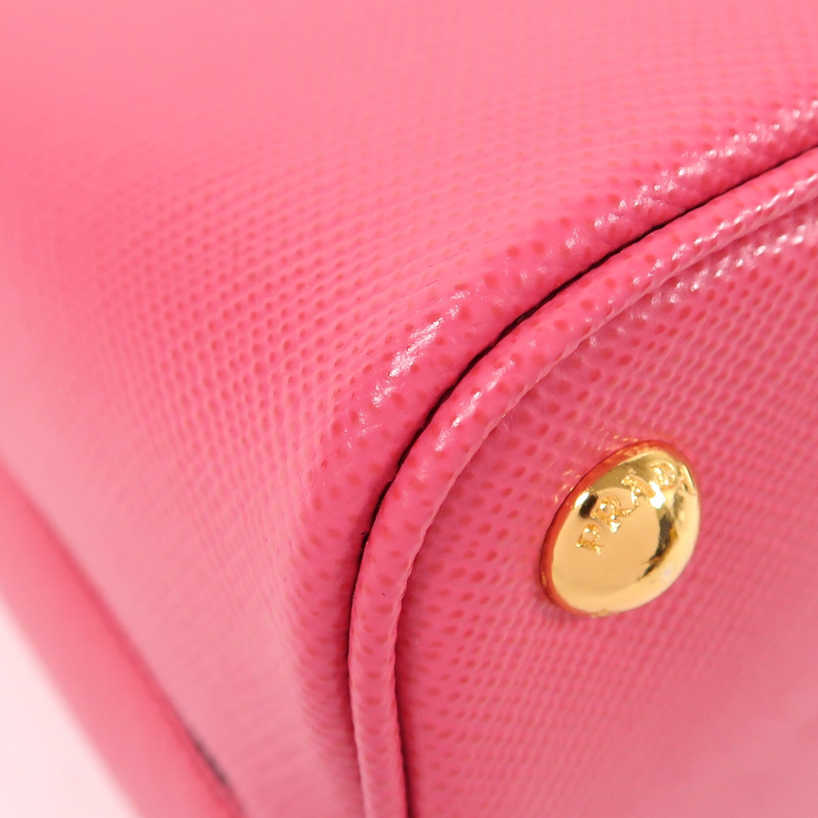 PRADA 牛皮皮革Shoulder Bag金扣手挽袋