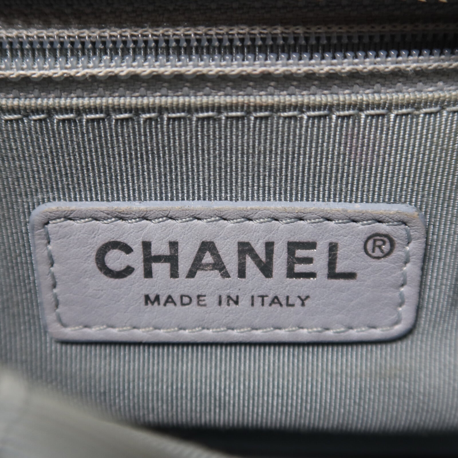 CHANEL 牛皮皮革Gabrielle Small鏈帶肩背袋