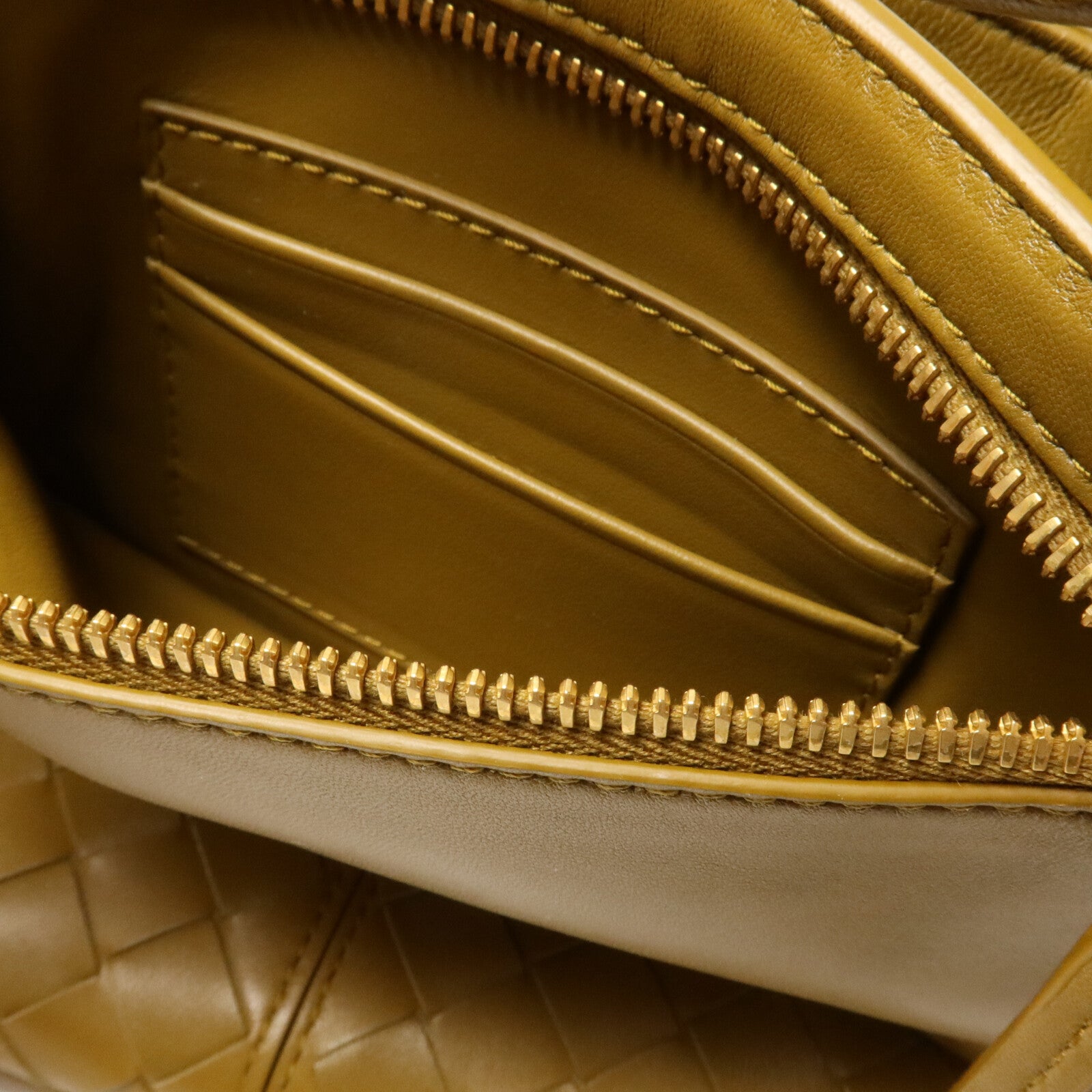 BOTTEGA VENETA 牛皮皮革Small Flip Flap手挽袋