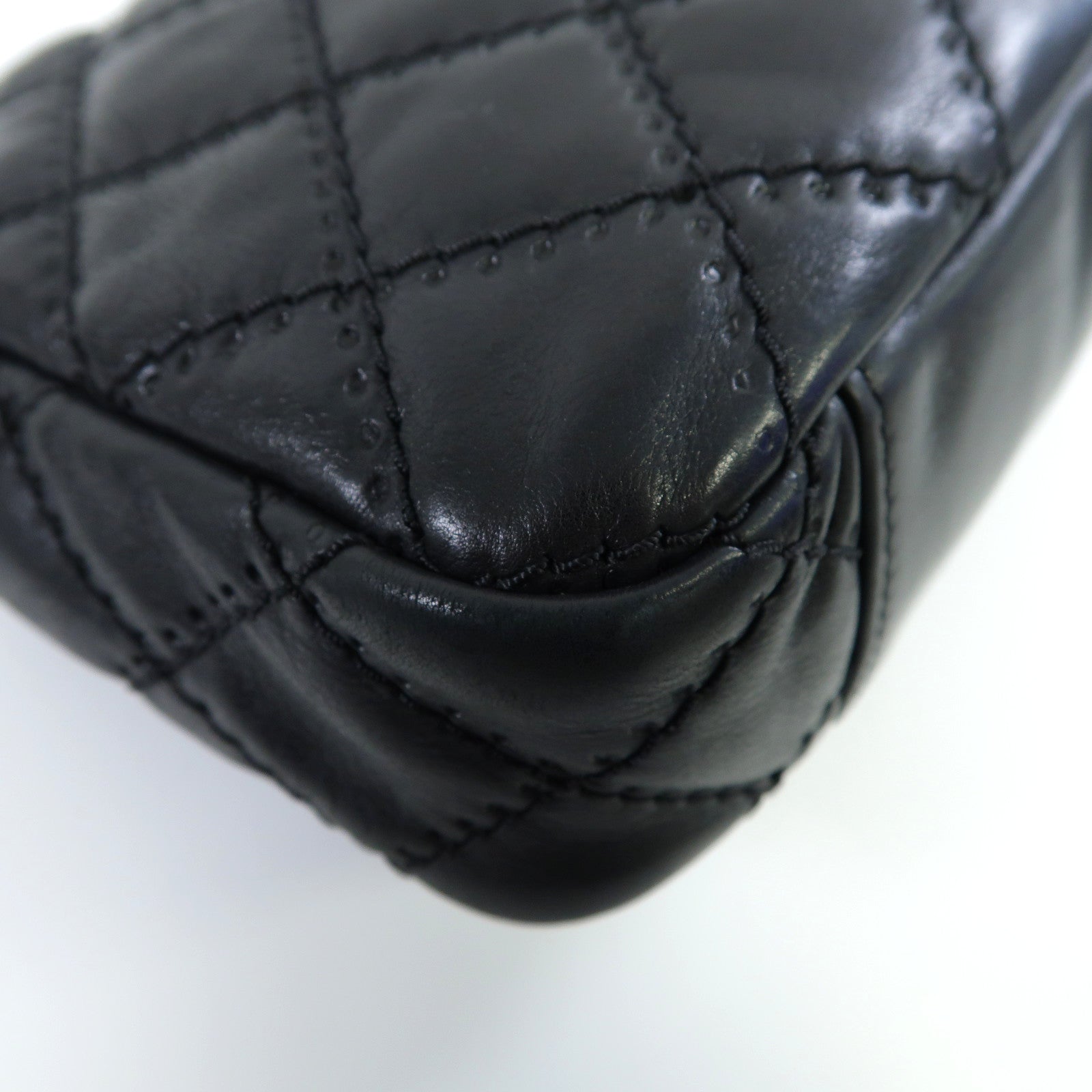 CHANEL 菱格羊皮皮革Chain Shoulder金扣鏈帶肩背袋黑色