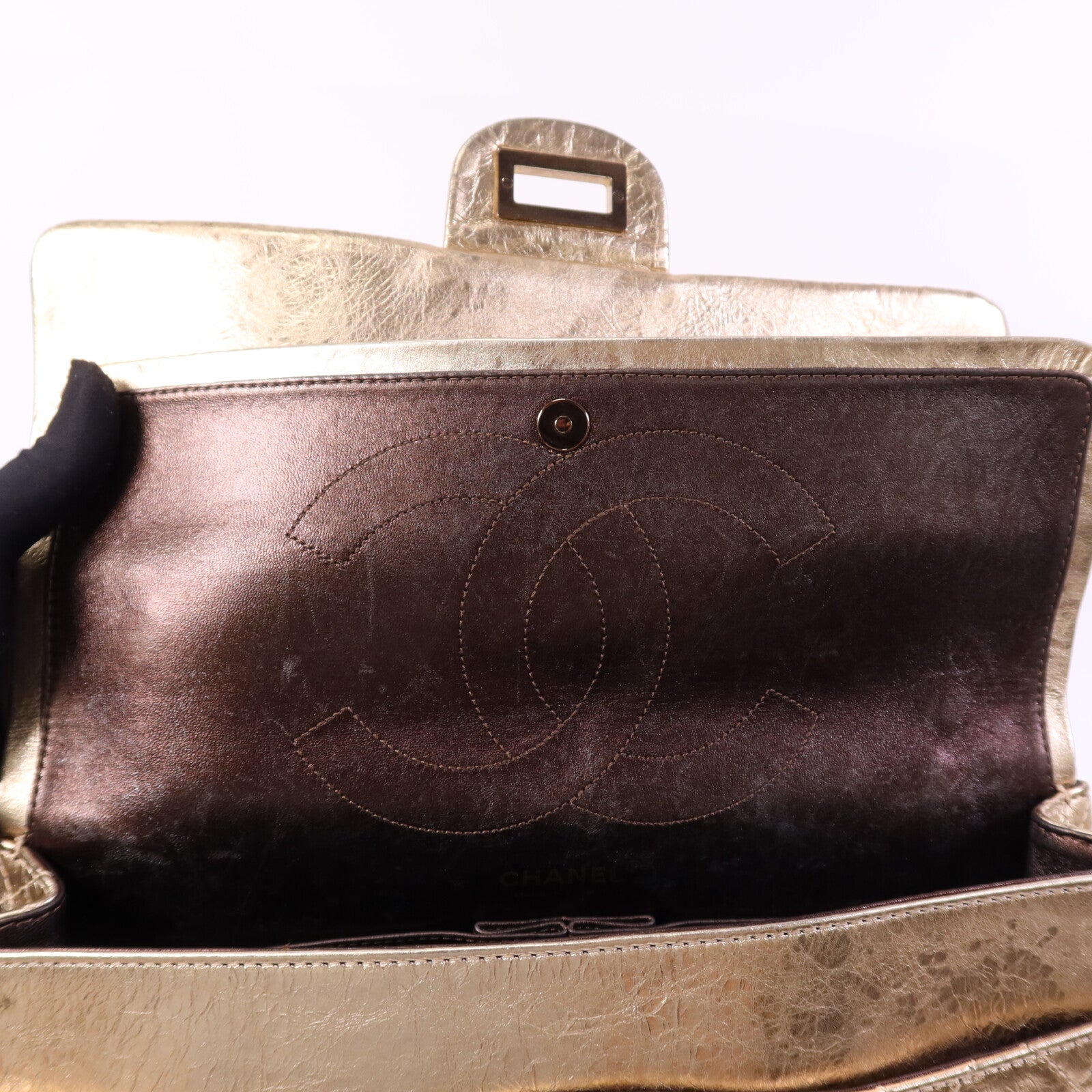 CHANEL 牛皮皮革2.55金扣鏈帶肩背袋