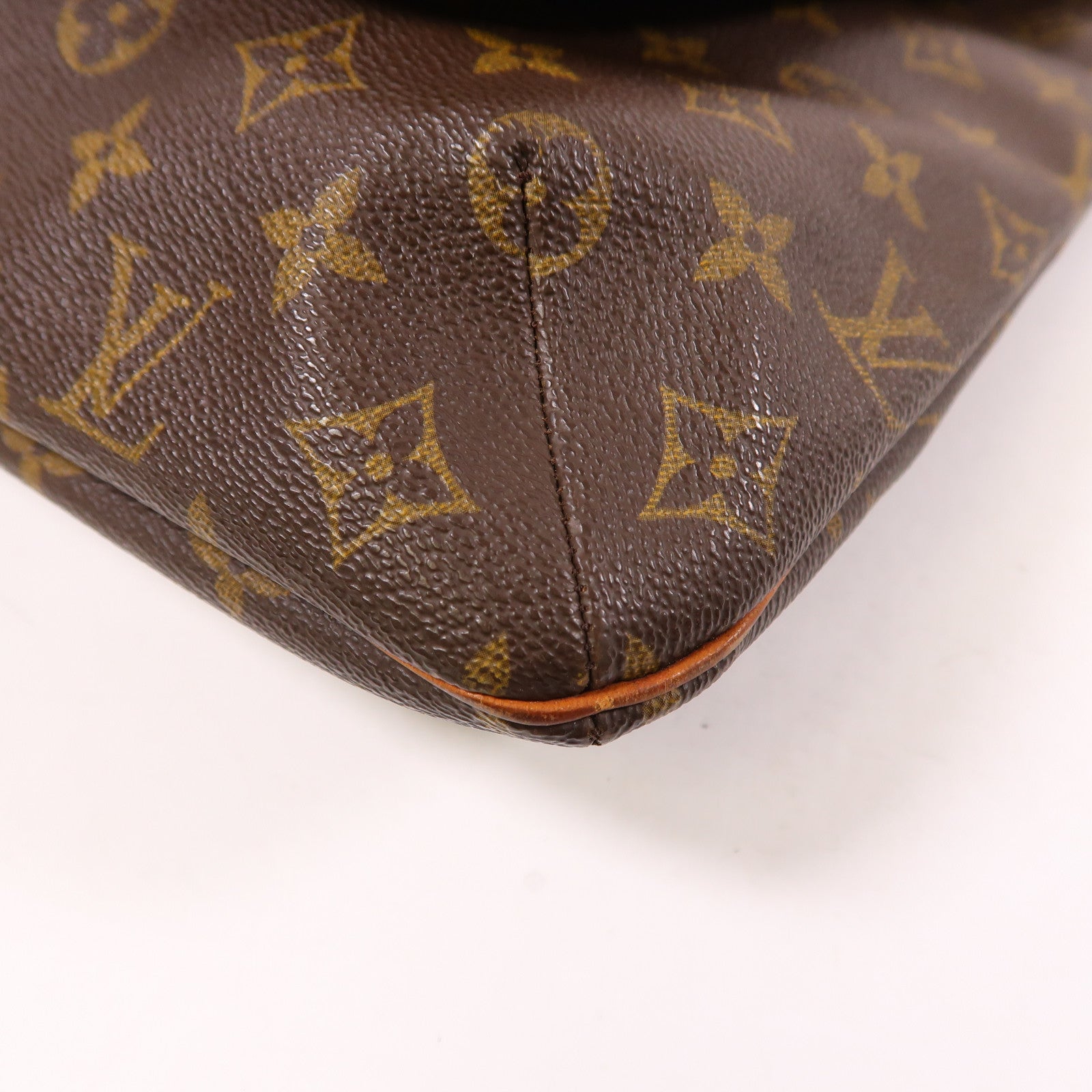 LOUIS VUITTON 【激減優惠】Monogram Musette金扣肩背袋