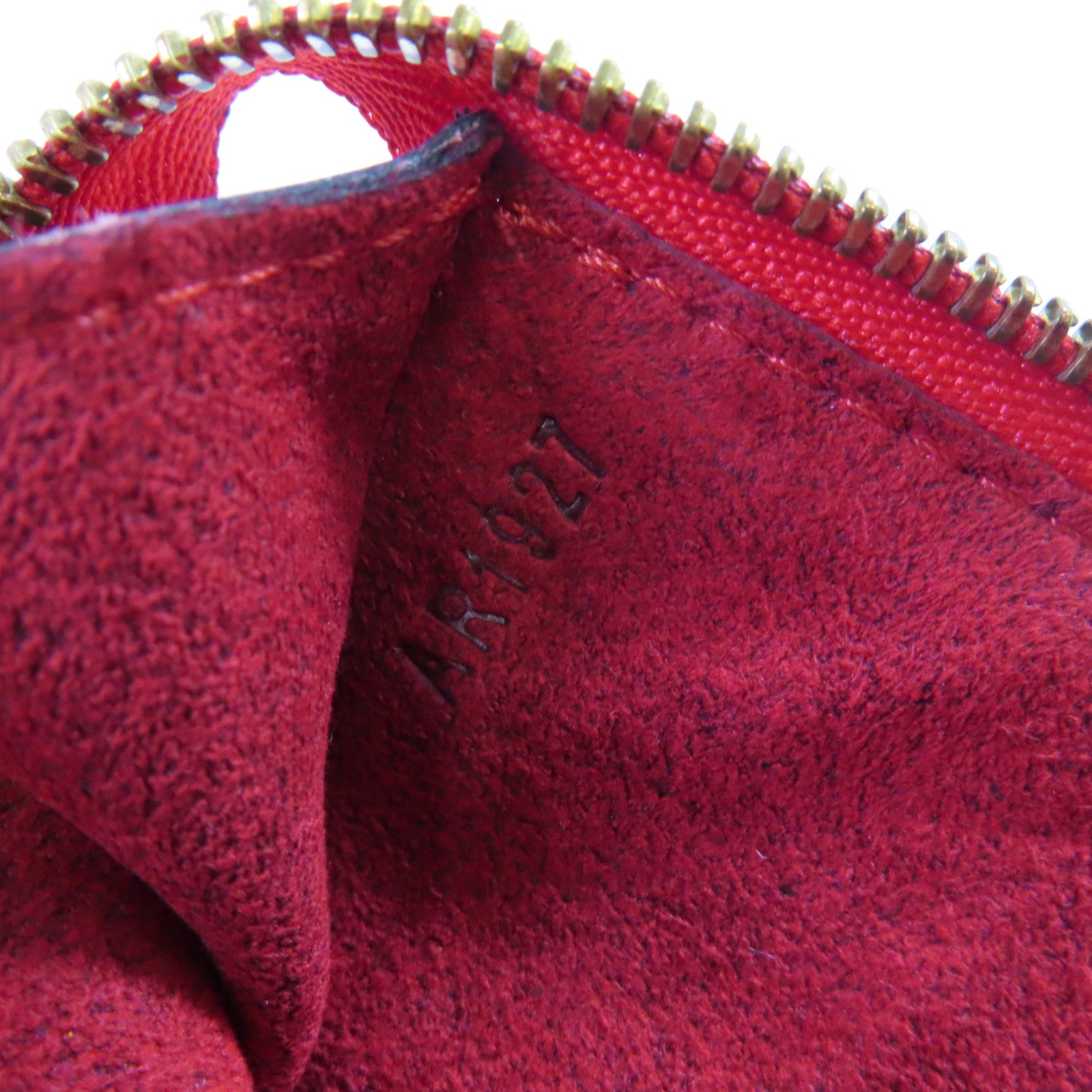 LOUIS VUITTON Epi Pochette Accessories Hand Bag金扣手挽袋