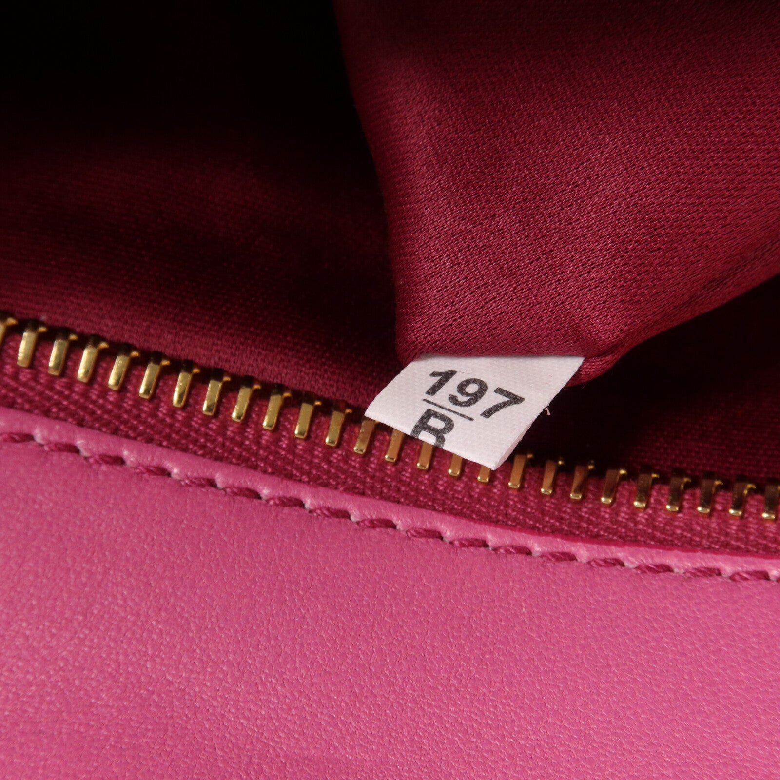 Miu Miu 羊皮皮革Shoulder Bag手挽肩背兩用袋