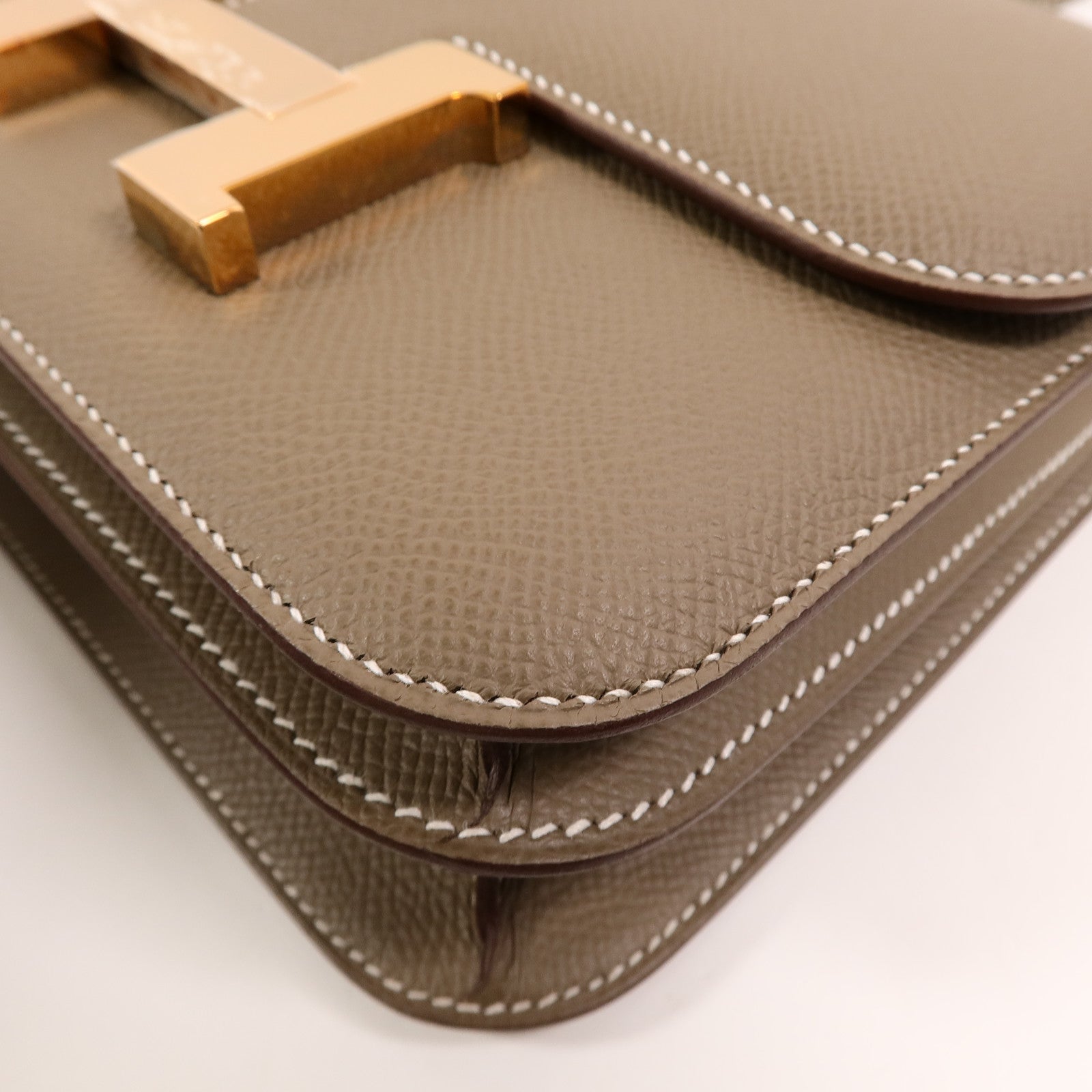 HERMES Epsom皮革Constance Mini肩背袋Etoupe