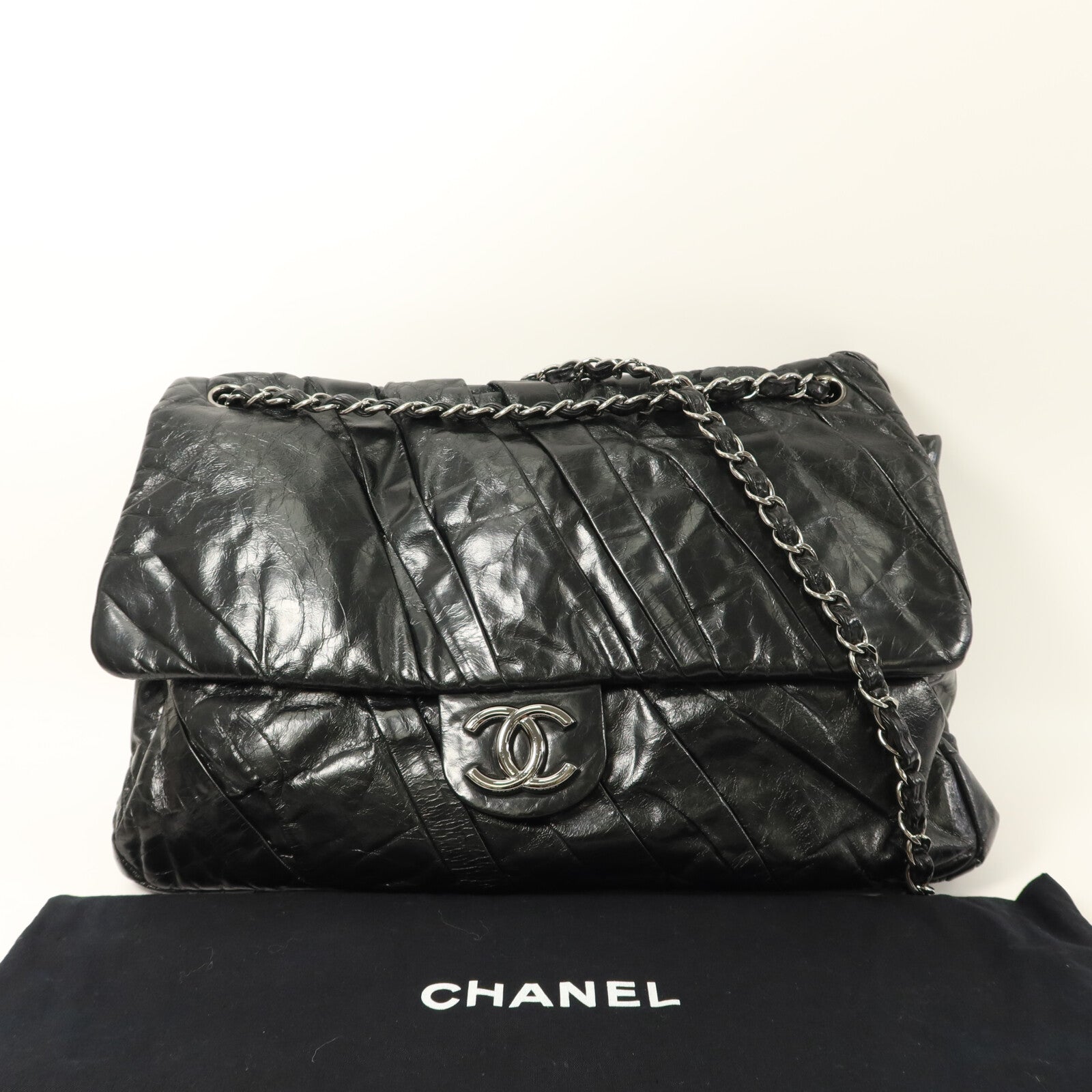 CHANEL 牛皮皮革Twisted Flap Bag鏈帶肩背袋