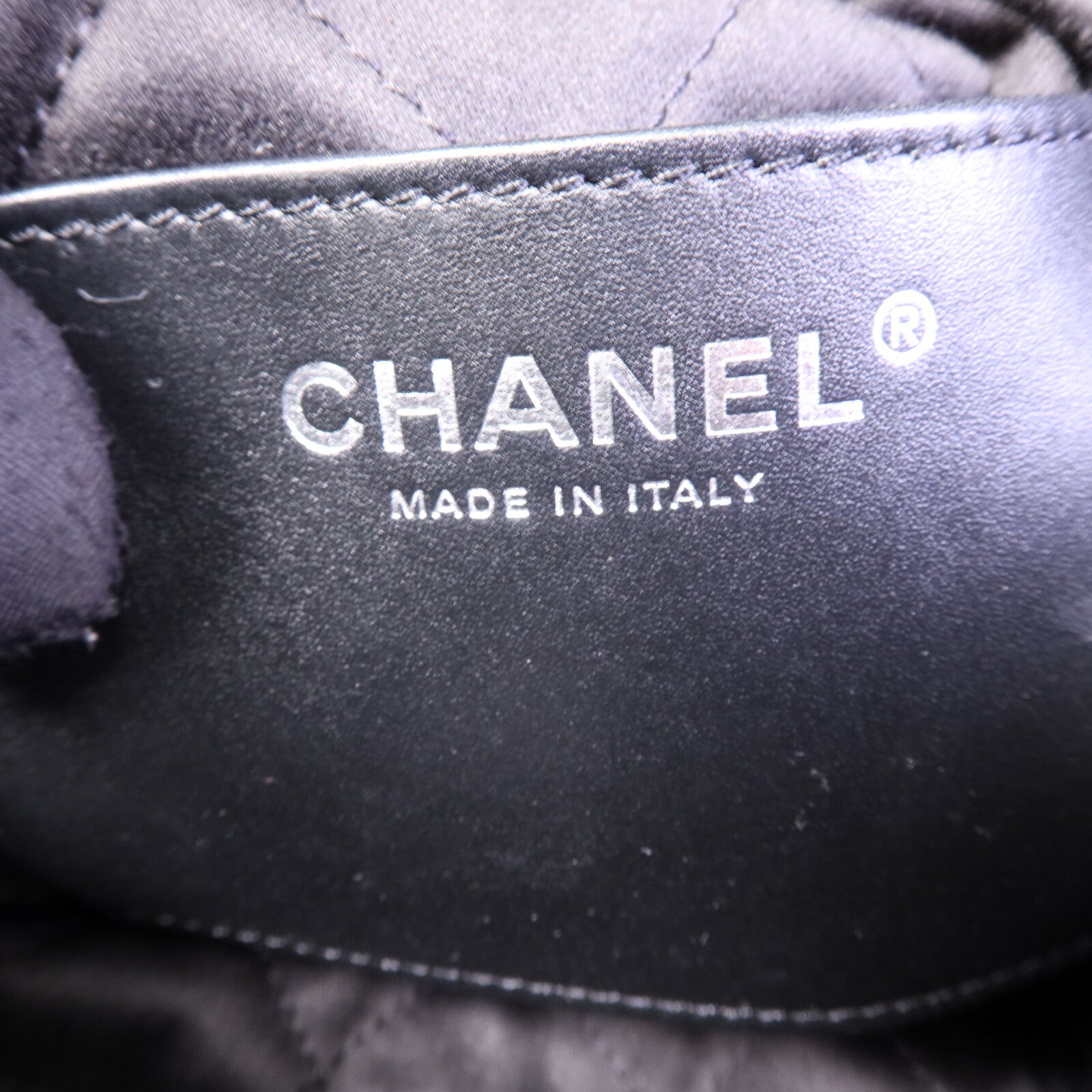 CHANEL 牛皮皮革Chanel 22 Mini銀扣手挽肩背兩用袋