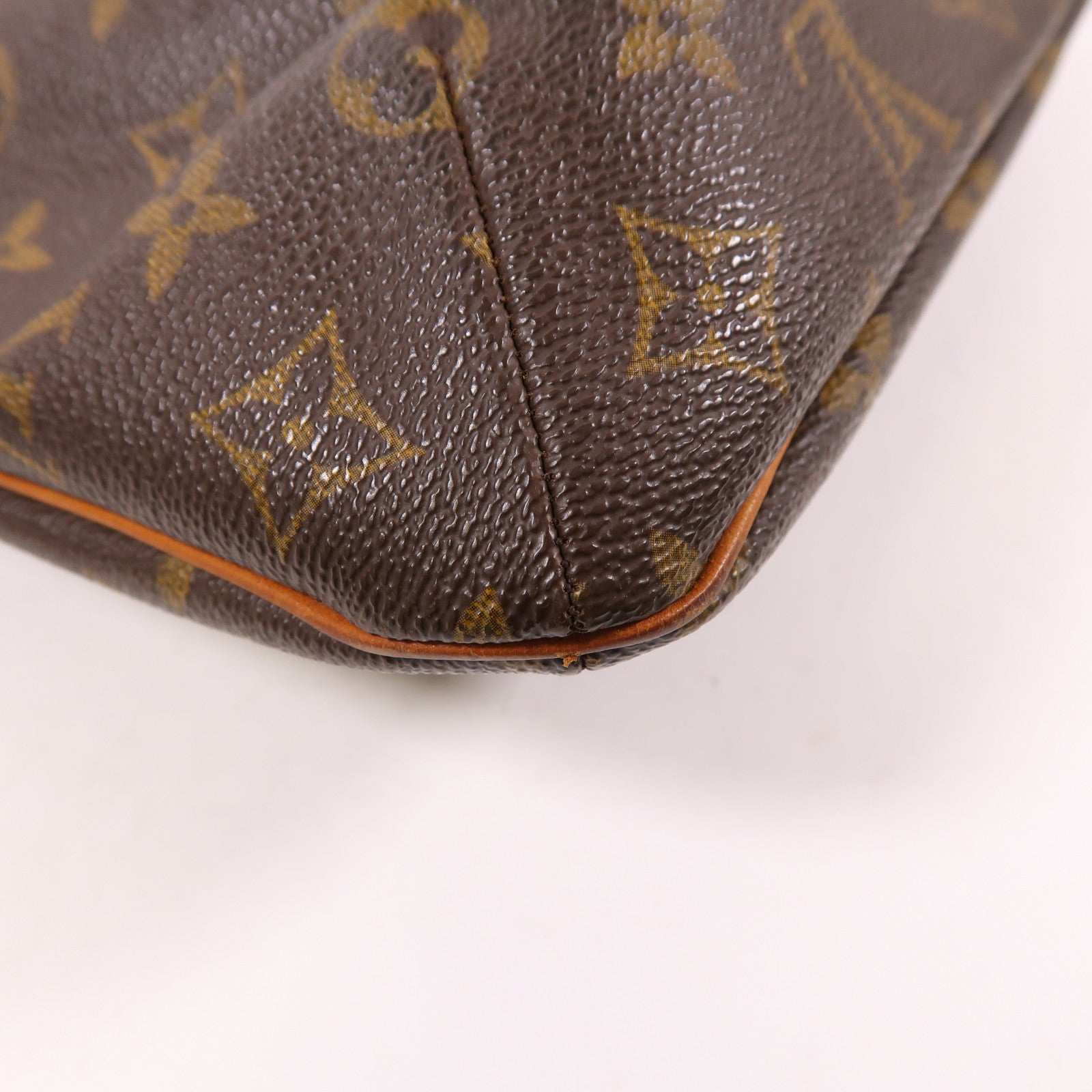 LOUIS VUITTON Monogram Musette金扣肩背袋
