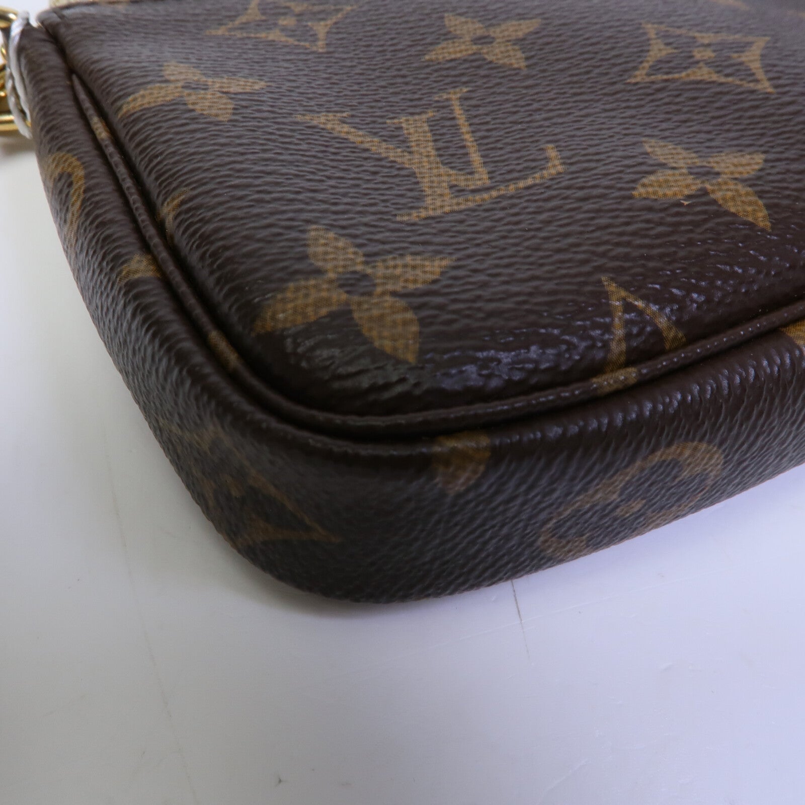 LOUIS VUITTON Monogram Mini Pochette Accessoires鏈帶手挽袋