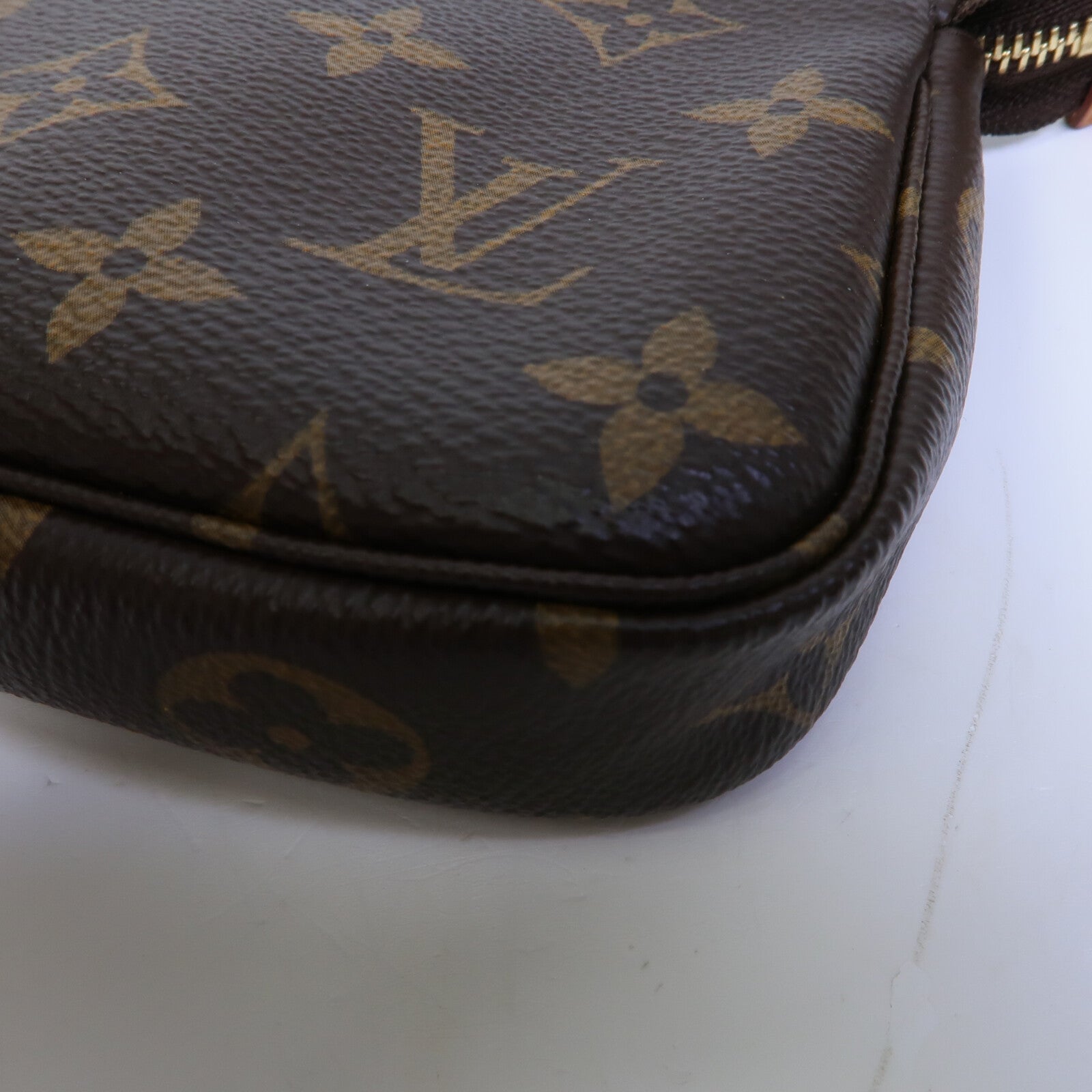 LOUIS VUITTON Monogram Mini Pochette Accessoires鏈帶手挽袋