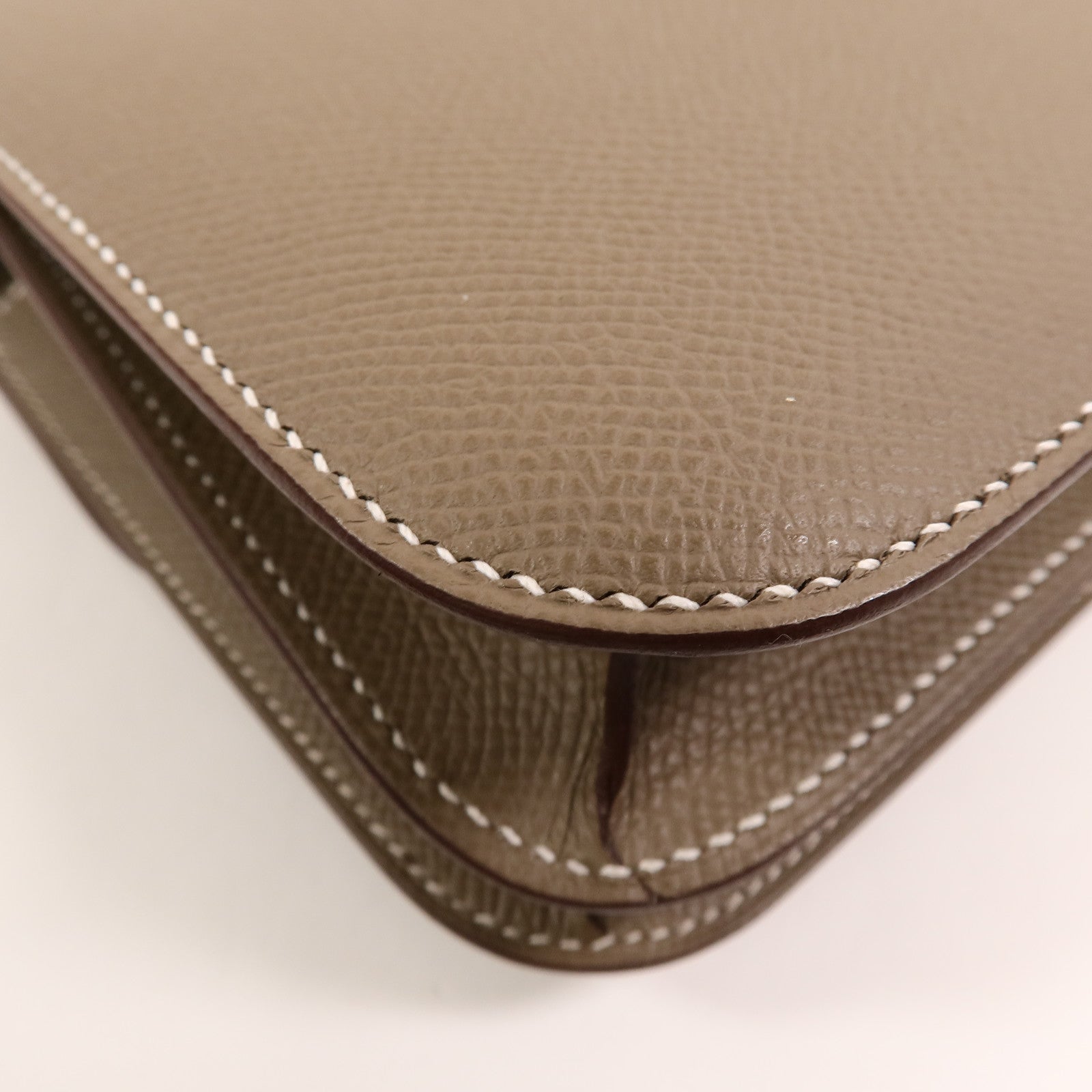 HERMES Epsom皮革Constance Mini肩背袋Etoupe