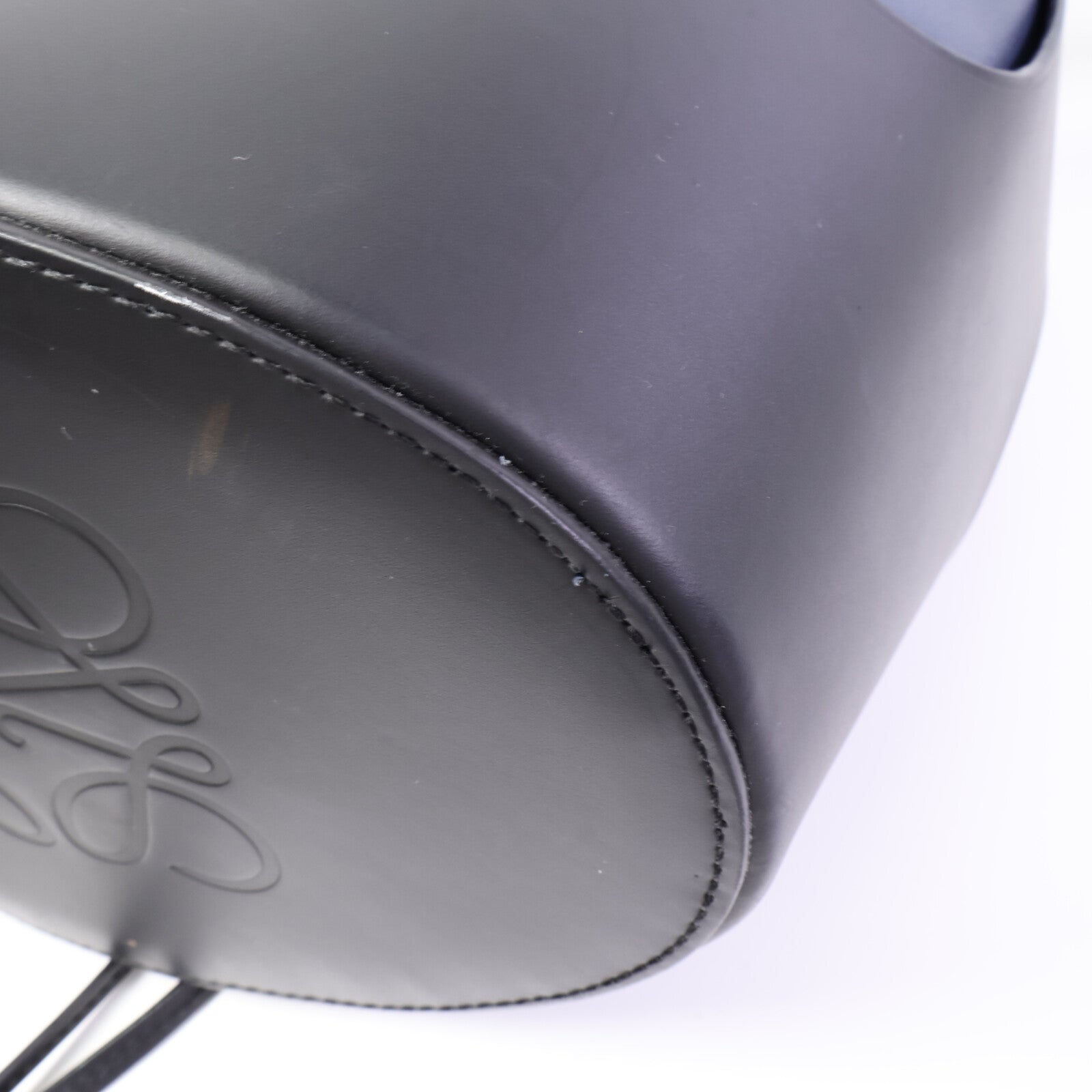 LOEWE 牛皮皮革Balloon Medium手挽肩背兩用袋