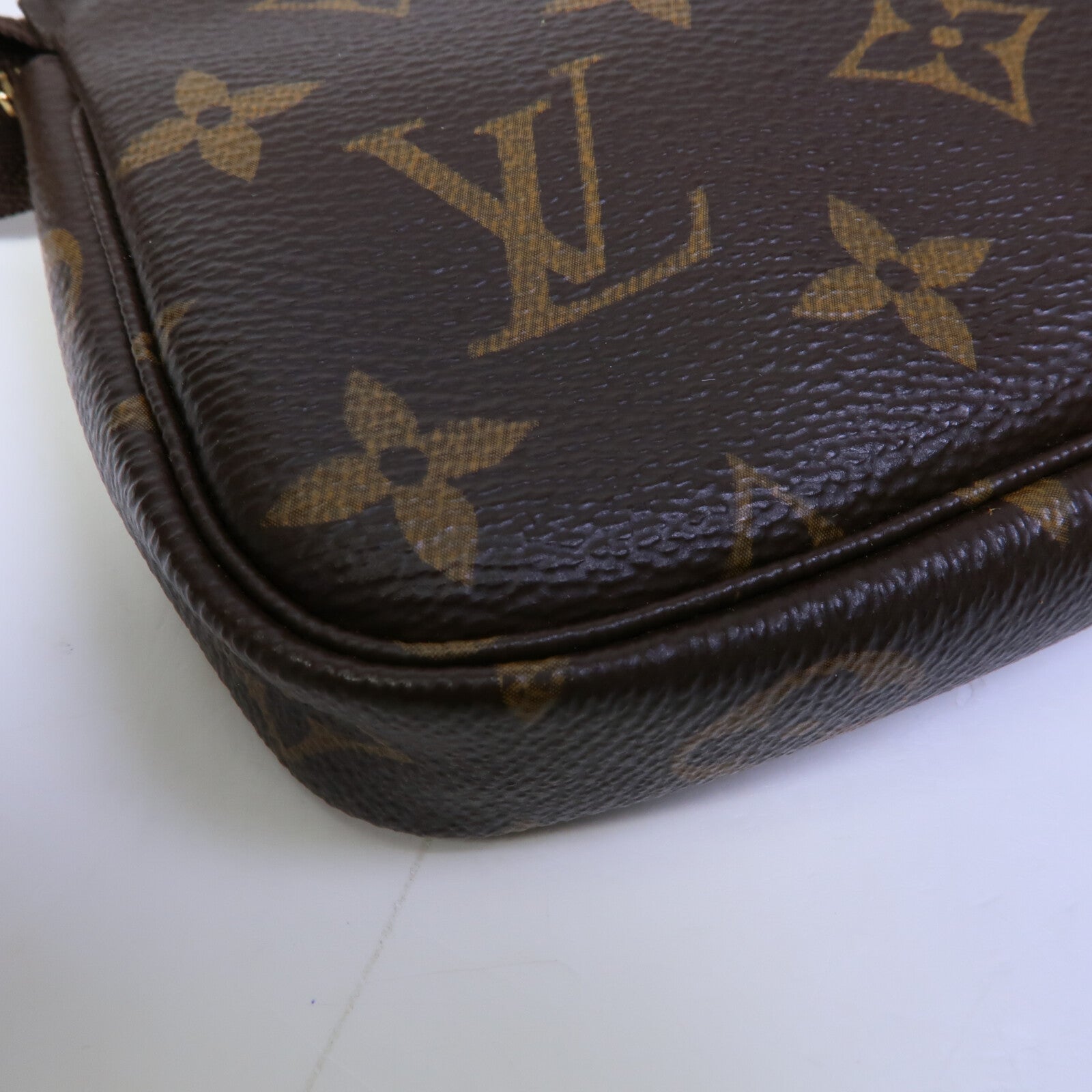 LOUIS VUITTON Monogram Mini Pochette Accessoires鏈帶手挽袋
