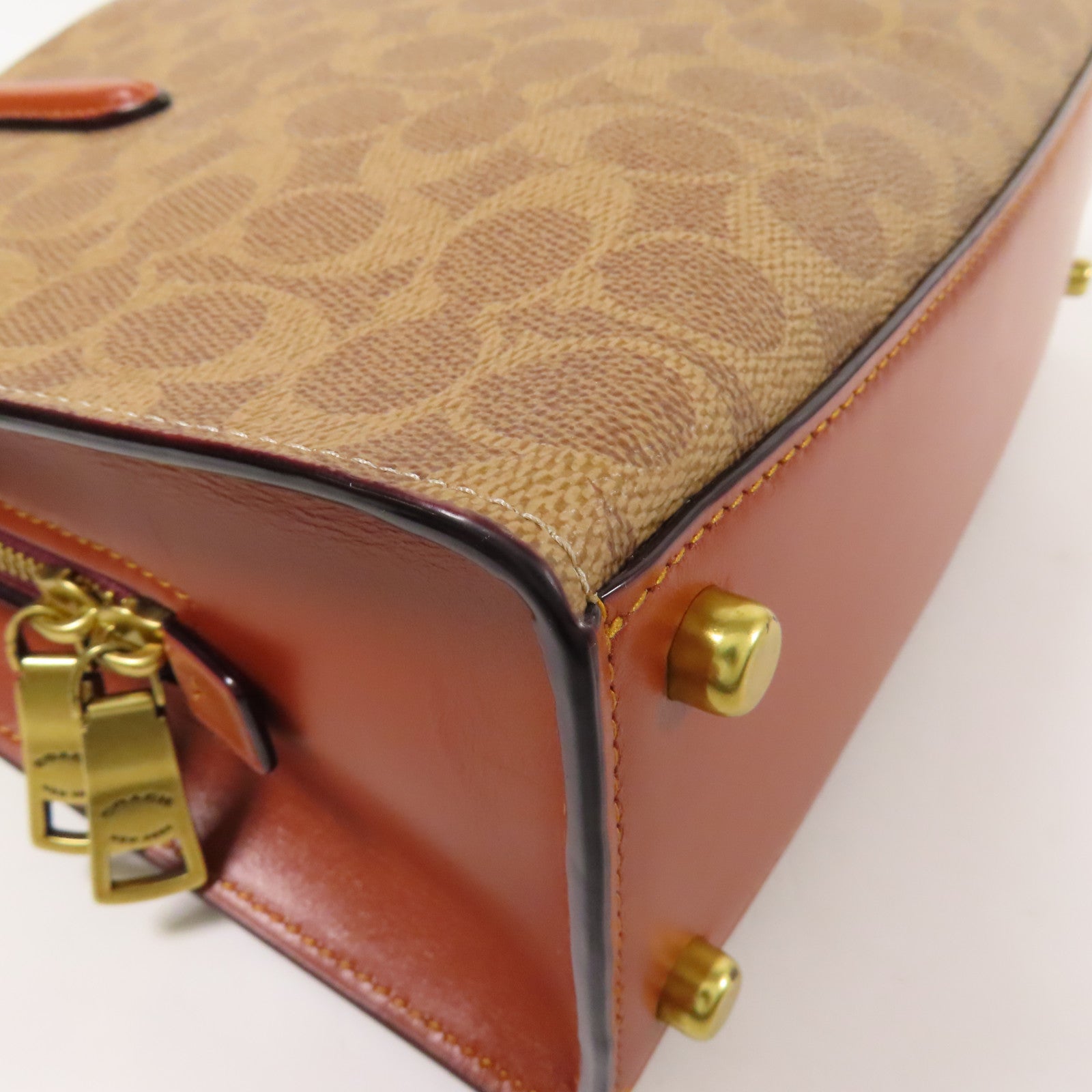 COACH 塗層帆布Shoulder Bag金扣手挽肩背兩用袋