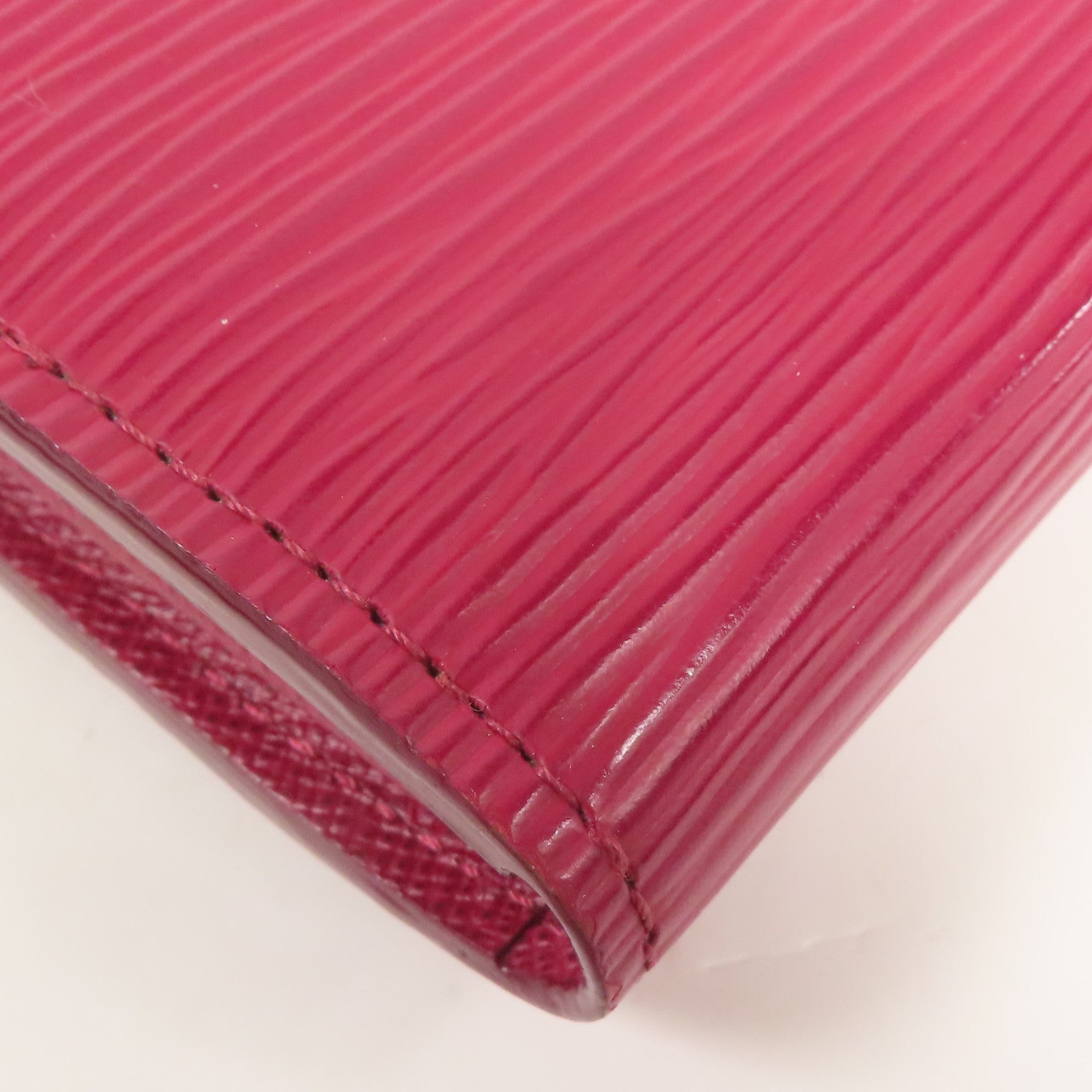 LOUIS VUITTON LV SHW Long Wallet M60580 Epi Leather Red