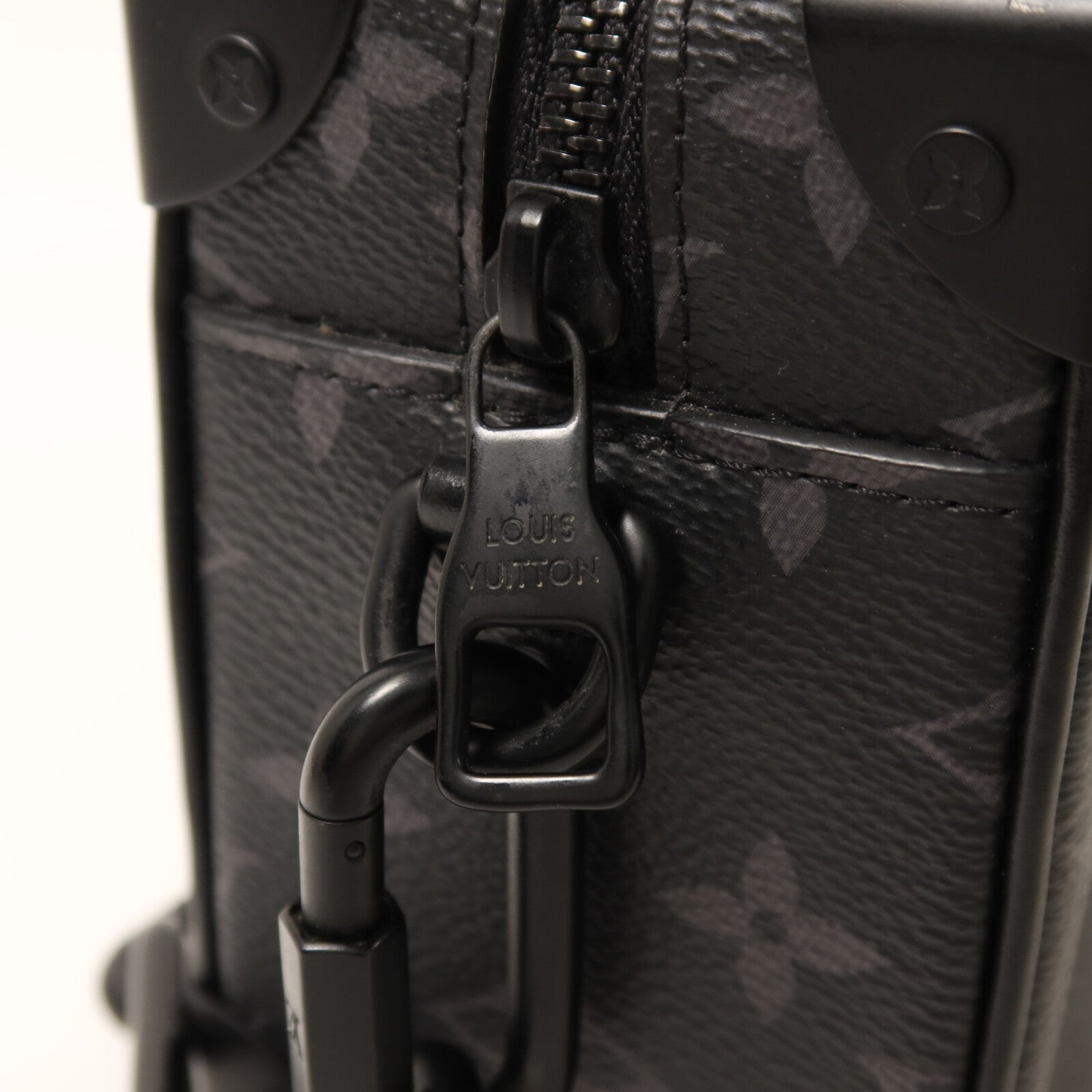 LOUIS VUITTON Monogram Eclipse Mini Soft Trunk肩背袋
