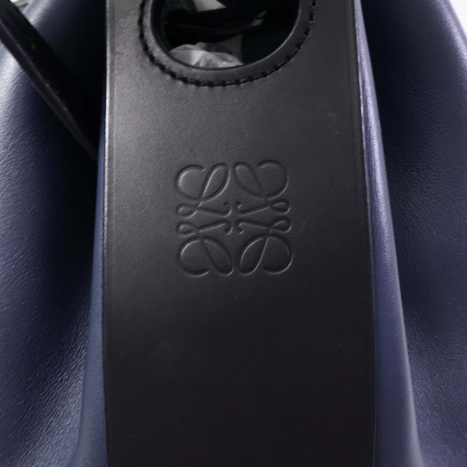 LOEWE 牛皮皮革Balloon Medium手挽肩背兩用袋