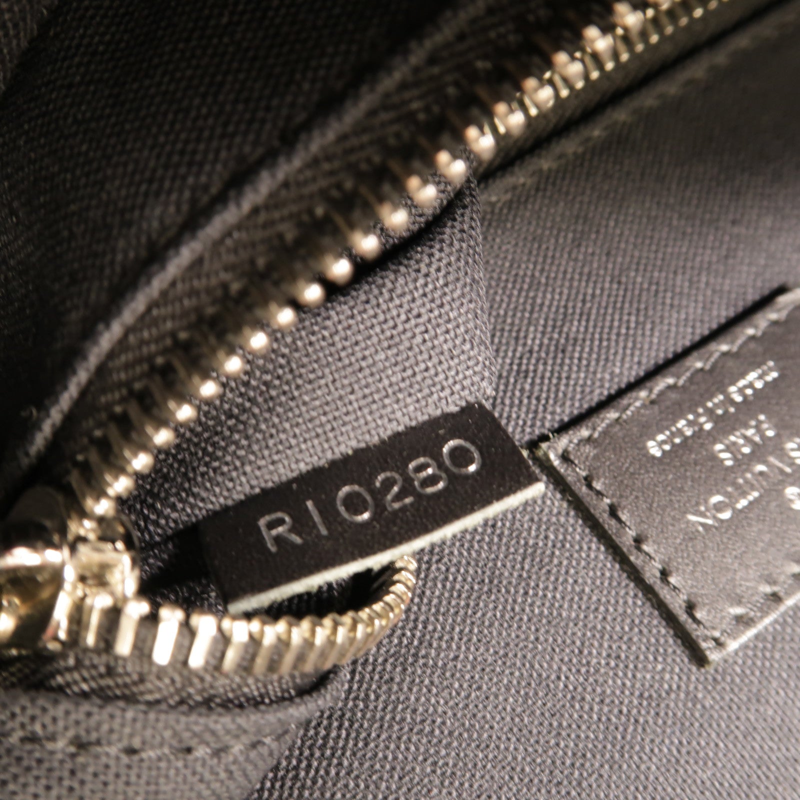 LOUIS VUITTON Monogram Macassar Christopher MM銀扣背包