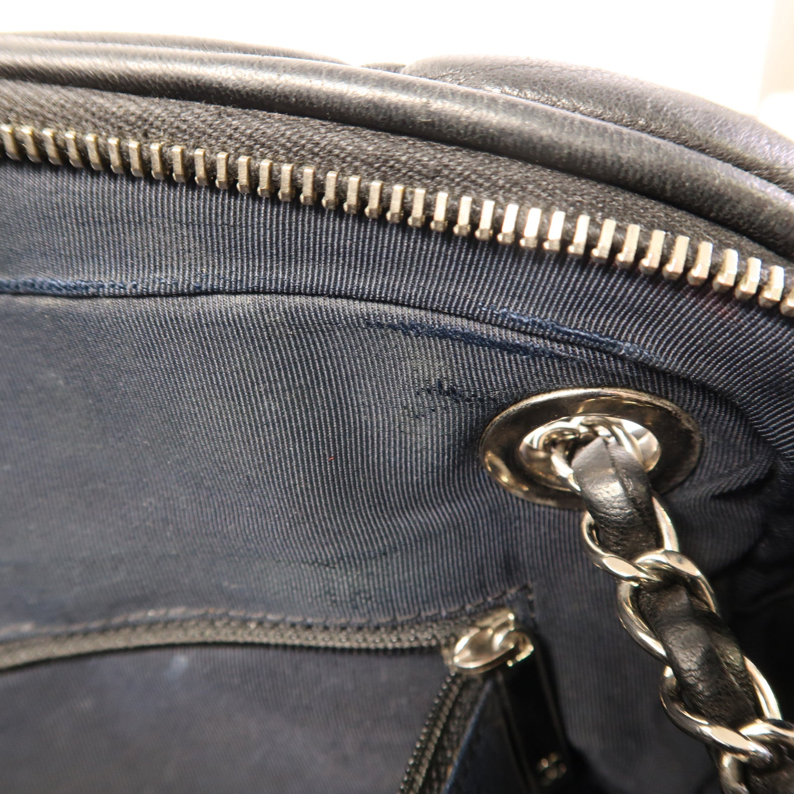 CHANEL 羊皮皮革Chain Shoulder Bag銀扣鏈帶肩背袋