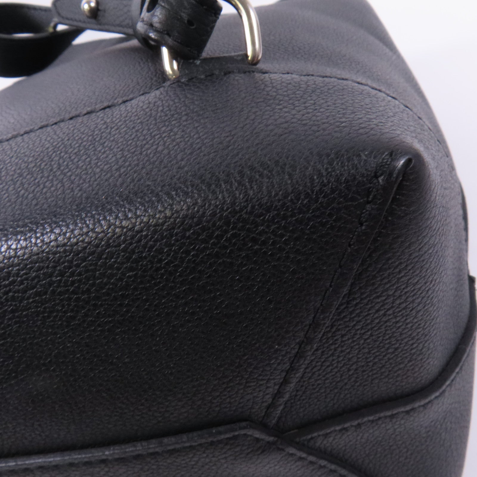 LOUIS VUITTON 牛皮皮革Lock Me Backpack銀扣背包