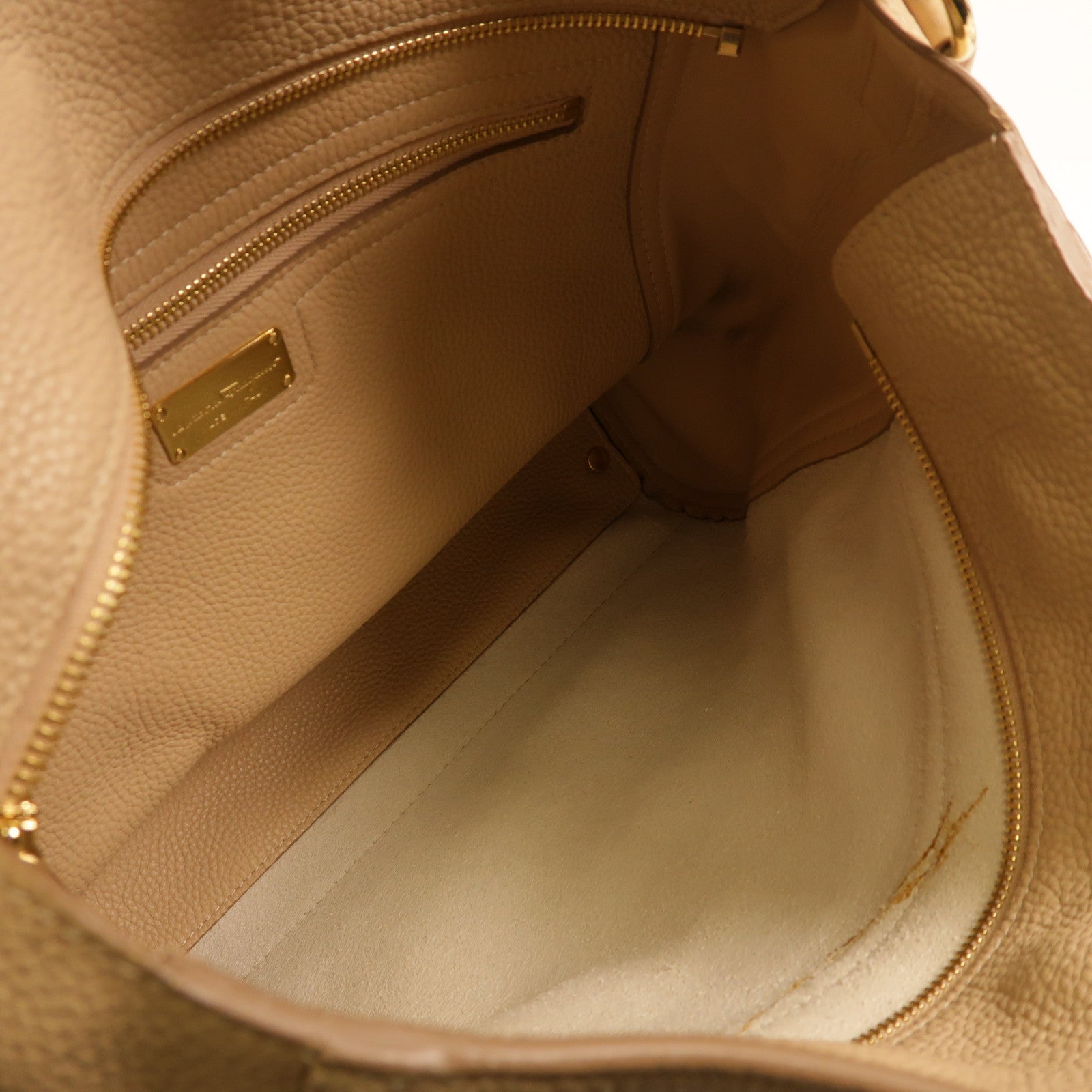 Salvatore Ferragamo 牛皮皮革Shoulder Bag金扣肩背袋米色