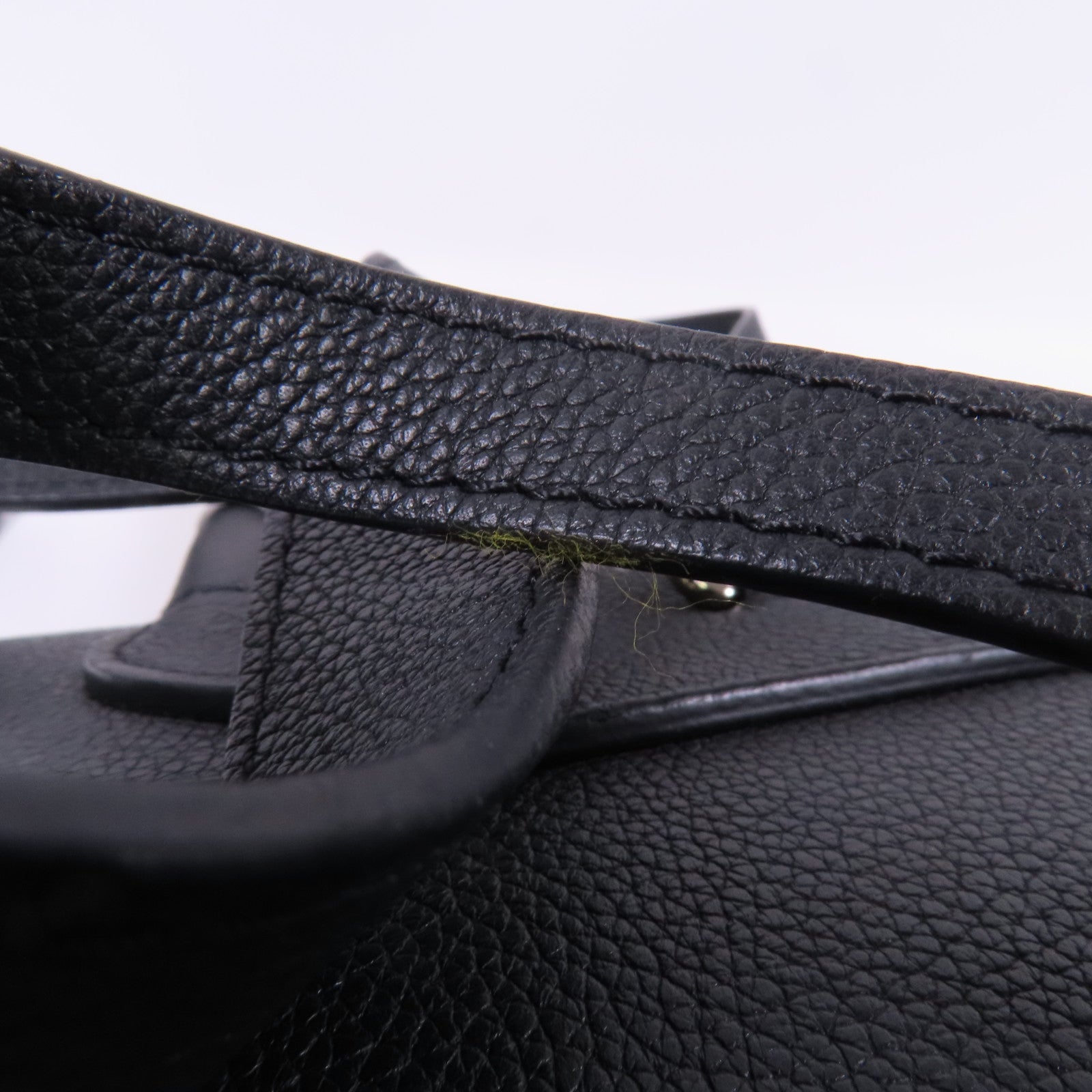 LOUIS VUITTON 牛皮皮革Lock Me Backpack銀扣背包