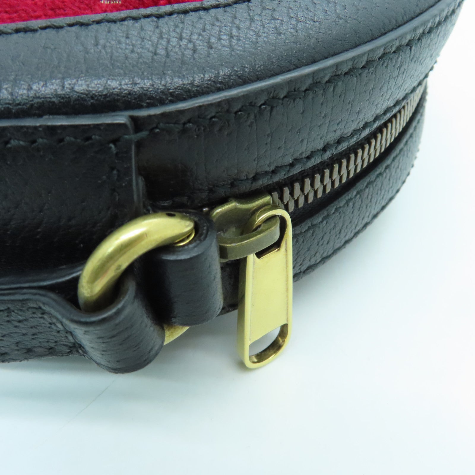 GUCCI Leather Shoulder Bag Gold Buckle Black/Red
