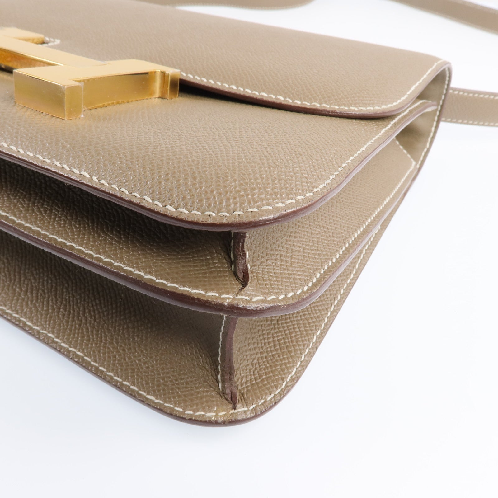 HERMES 皮革Constance 24金扣肩背袋Etoupe