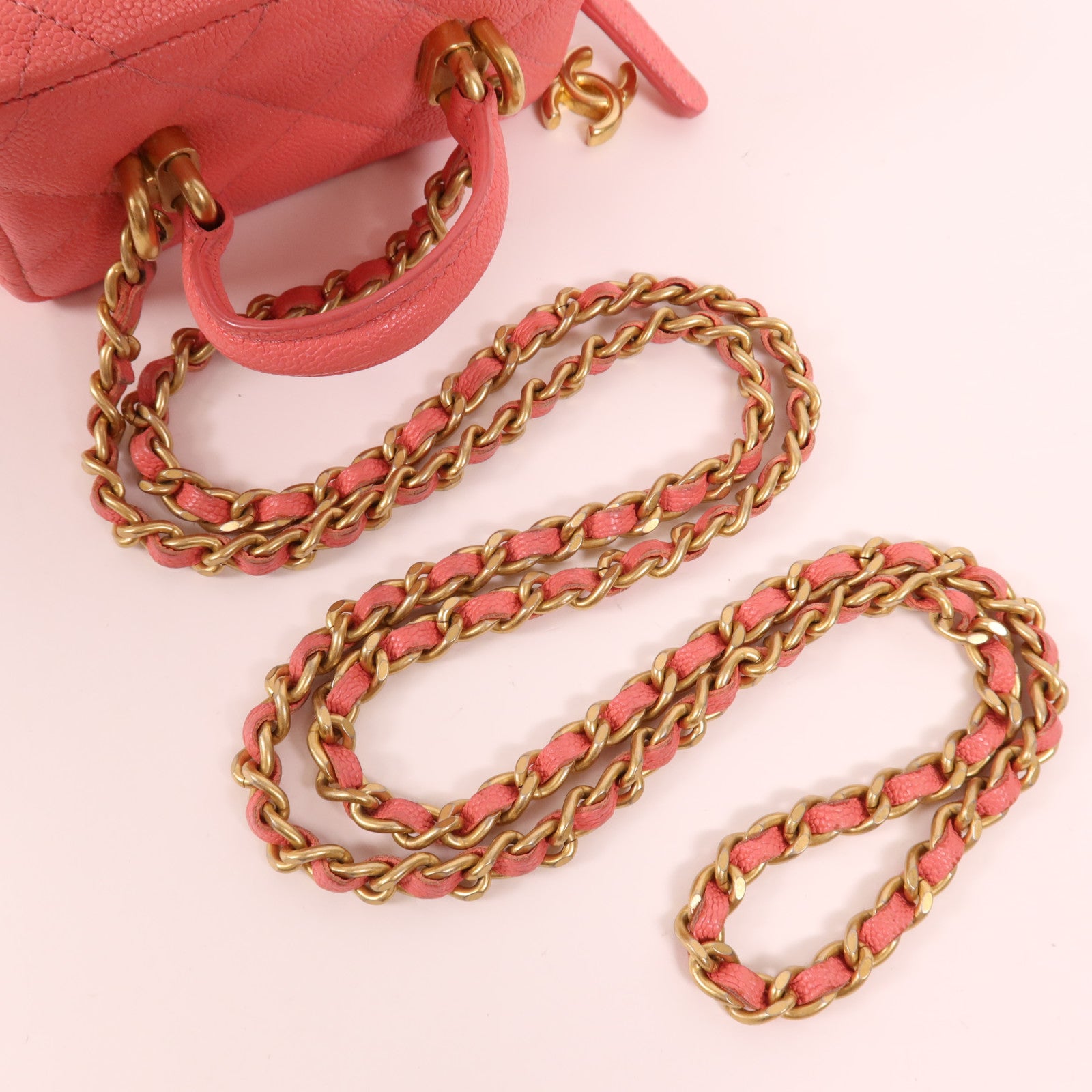 CHANEL 牛皮皮革Matelasse Mini Vanity金扣手挽肩背兩用袋