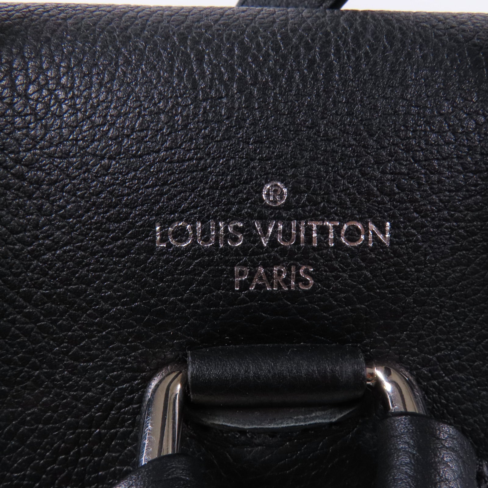 LOUIS VUITTON 牛皮皮革Lock Me Backpack銀扣背包