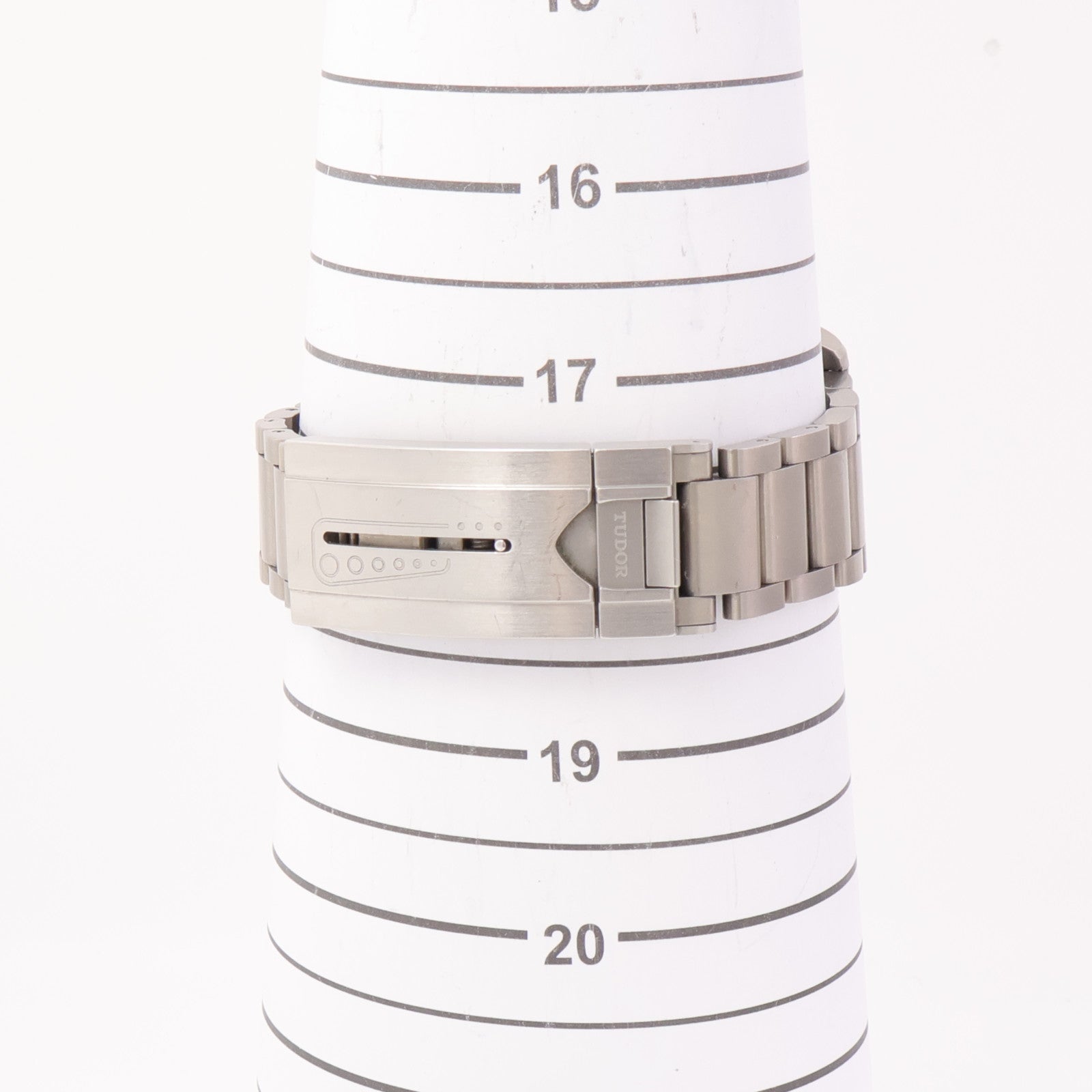 TUDOR Pelagos LHD 25610TNL