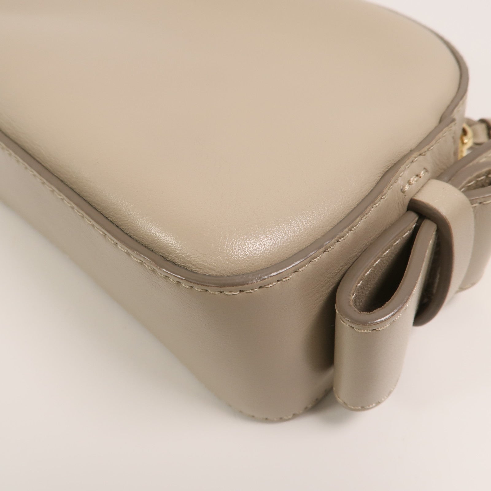 Chloe 牛皮皮革Mini Signature肩背袋