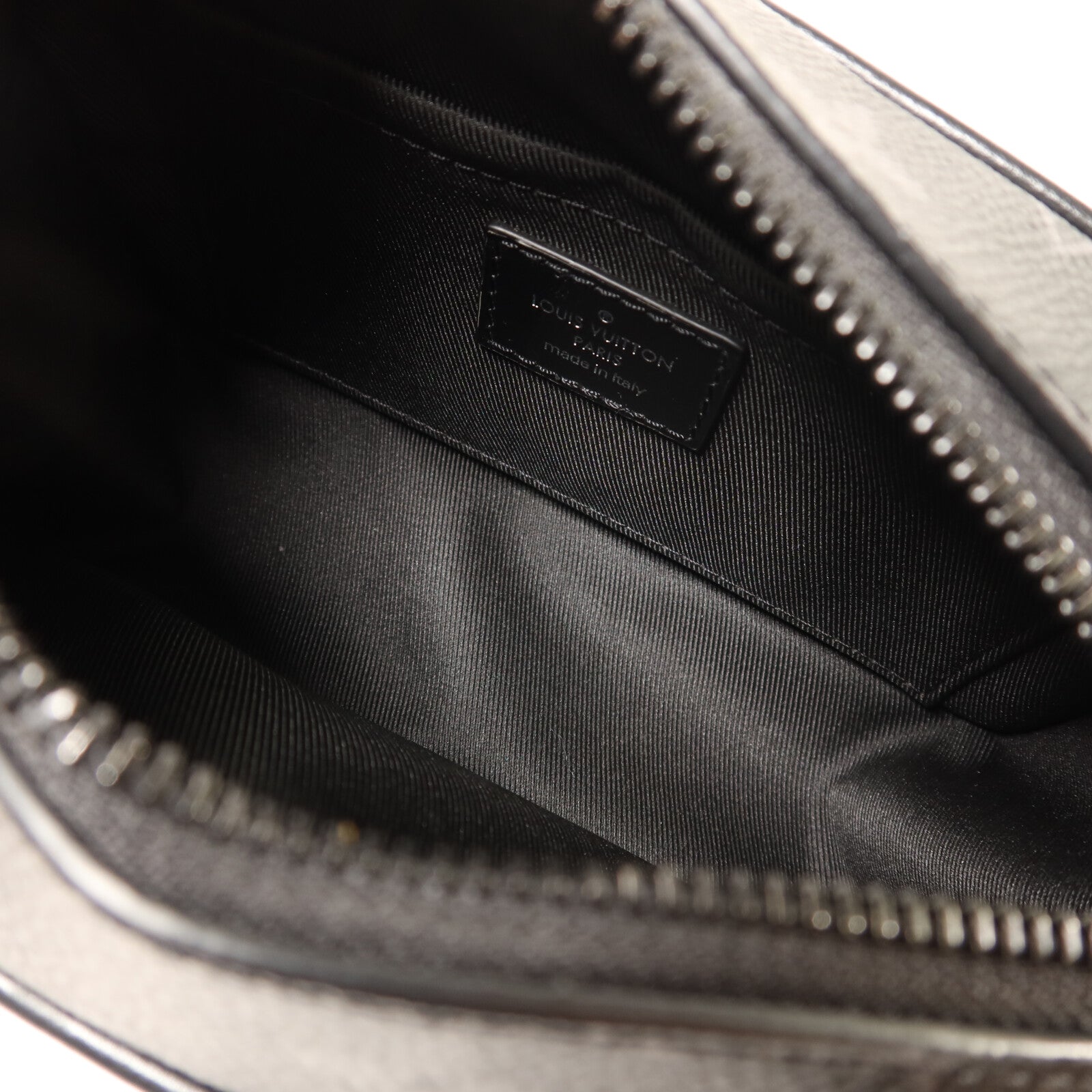 LOUIS VUITTON Monogram Eclipse Mini Soft Trunk肩背袋