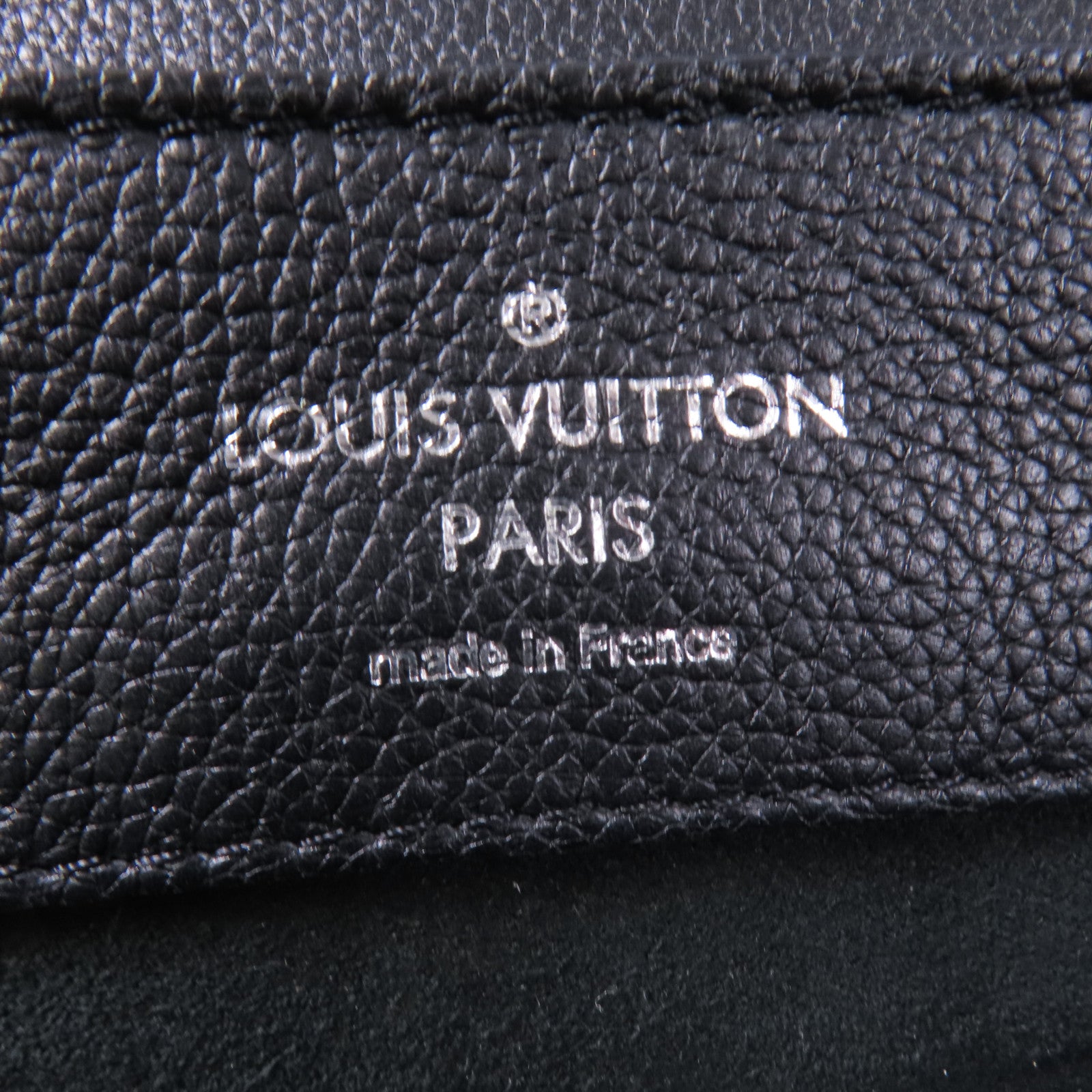 LOUIS VUITTON 【激減優惠】牛皮皮革Lock Me Backpack銀扣背包