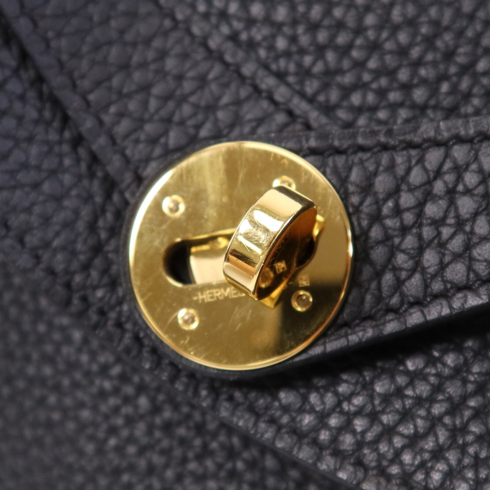 HERMES Clemence皮革Lindy 26金扣手挽肩背兩用袋Noir