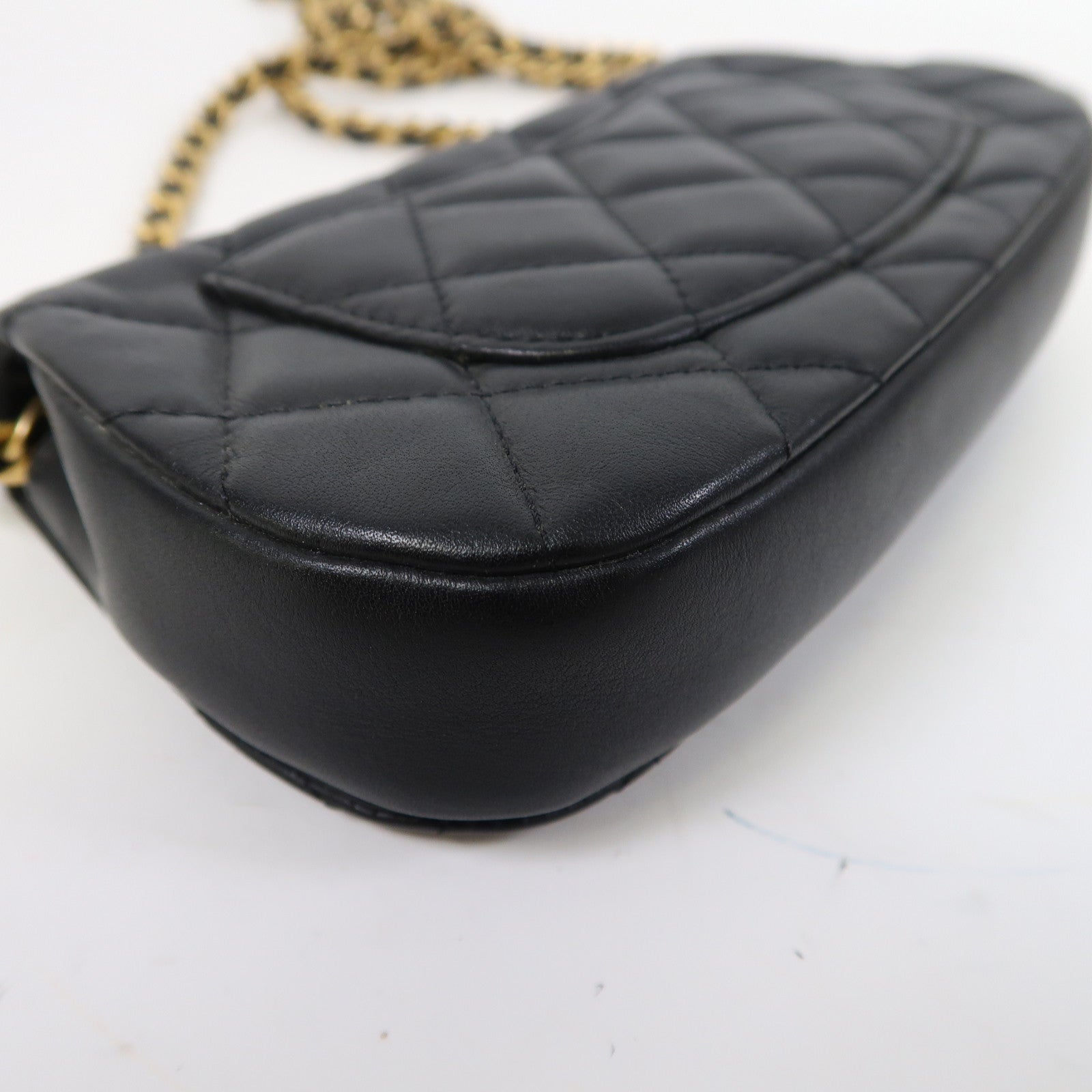 CHANEL 菱格羊皮皮革Chain Shoulder金扣鏈帶肩背袋黑色