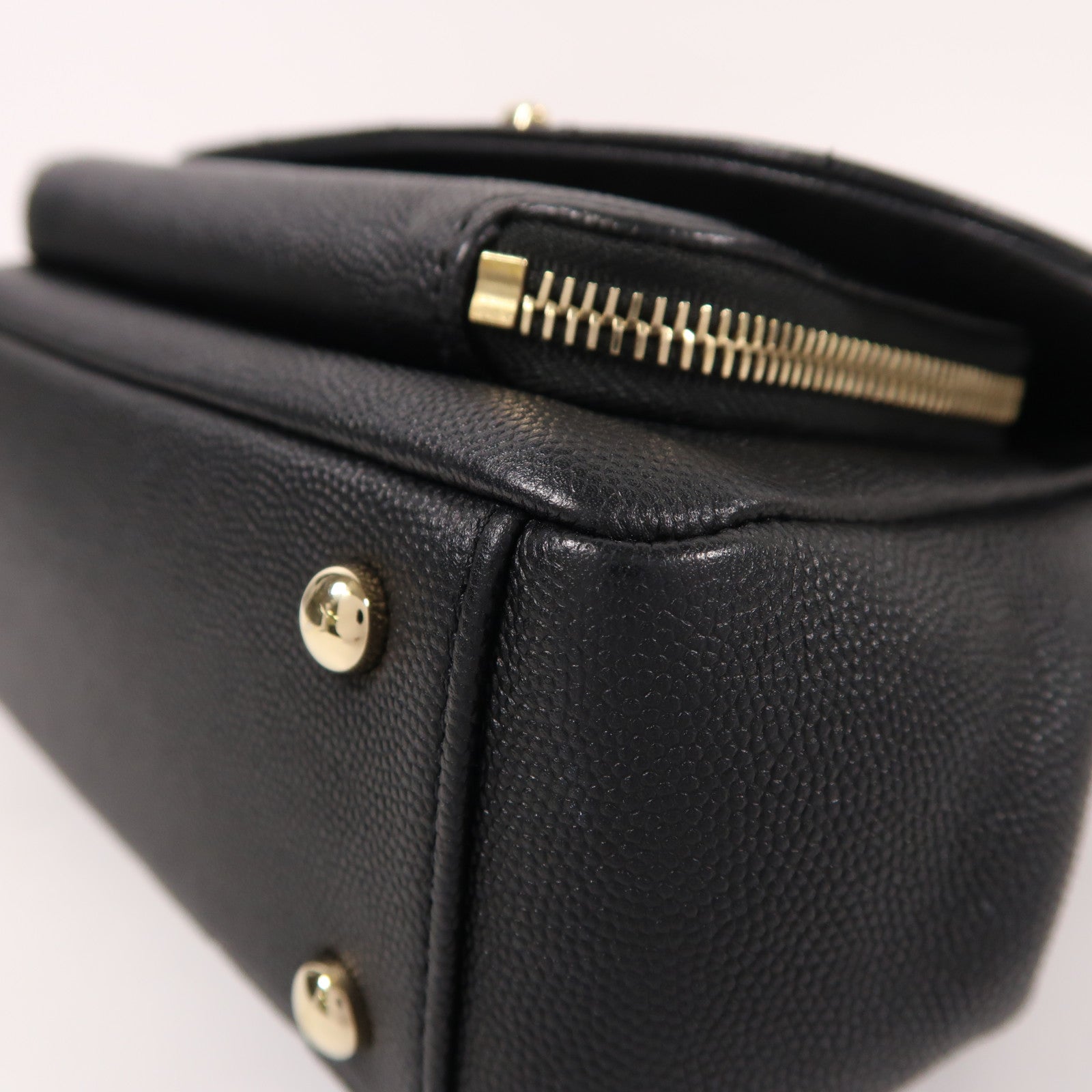 CHANEL 牛皮皮革Business Affinity Bag金扣手挽肩背兩用袋